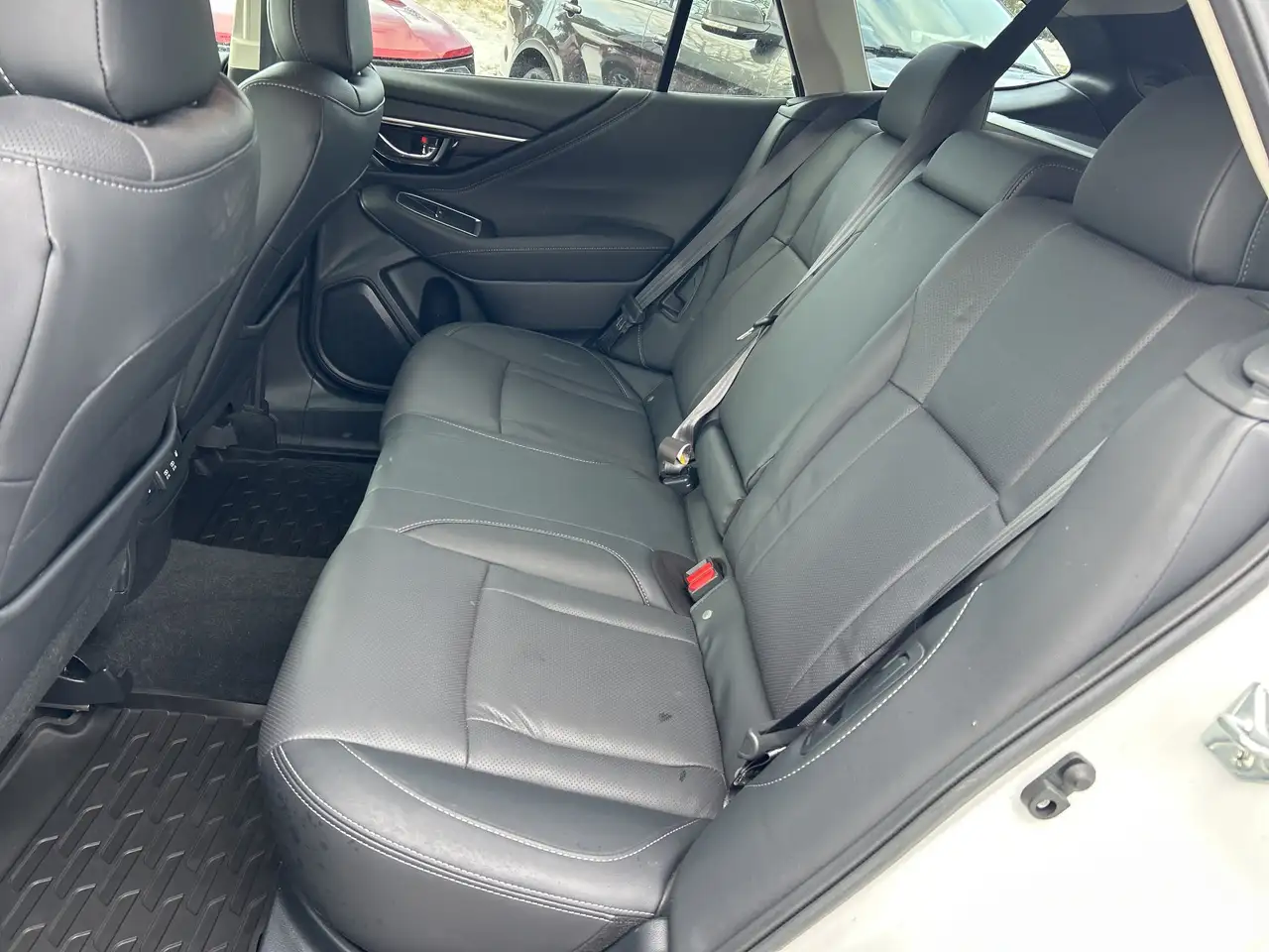 Subaru OUTBACK снимка Subaru OUTBACK