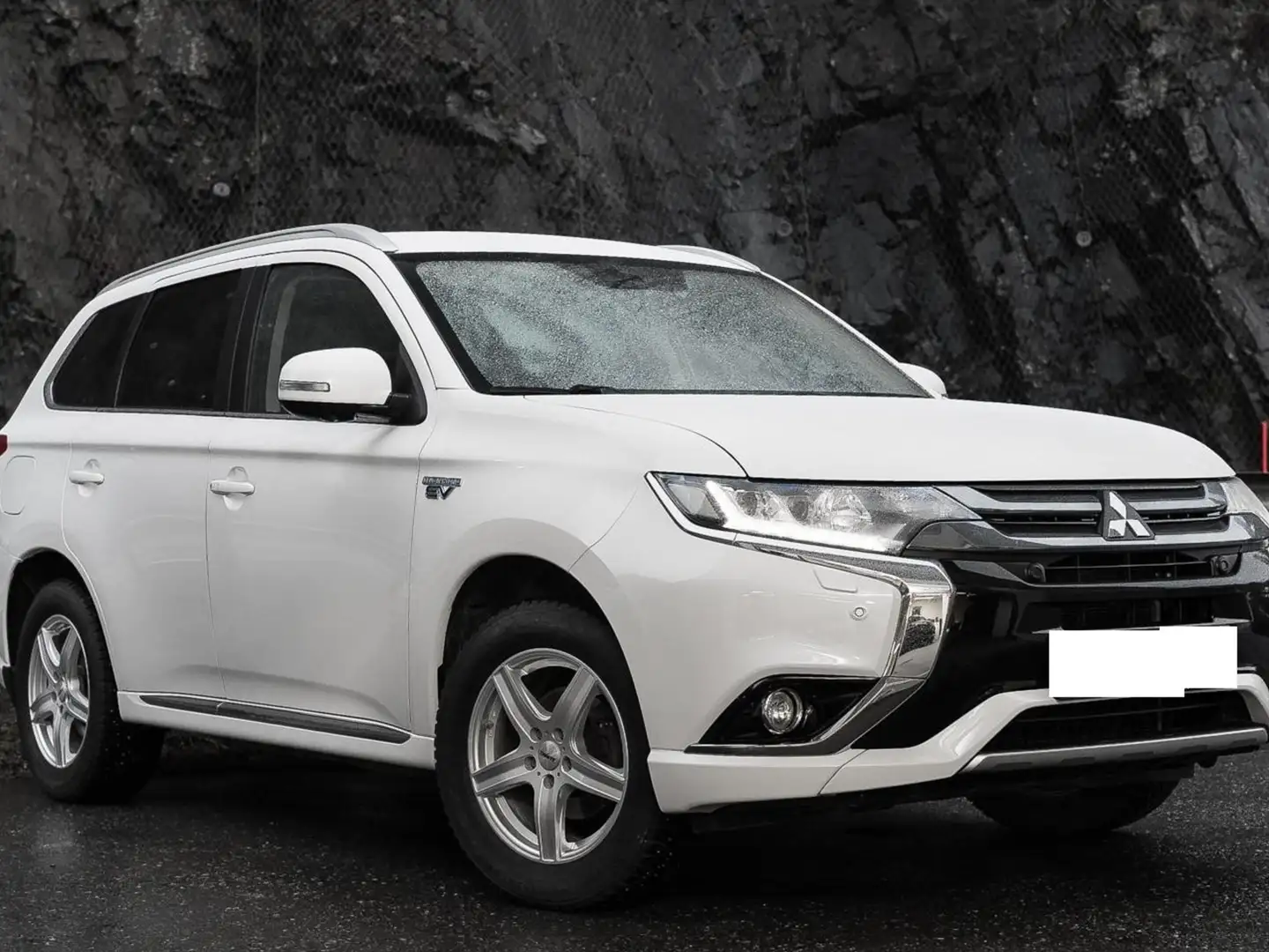 Mitsubishi Outlander Outlander 2.0 4WD Plug-In Hybrid Plus White - 2