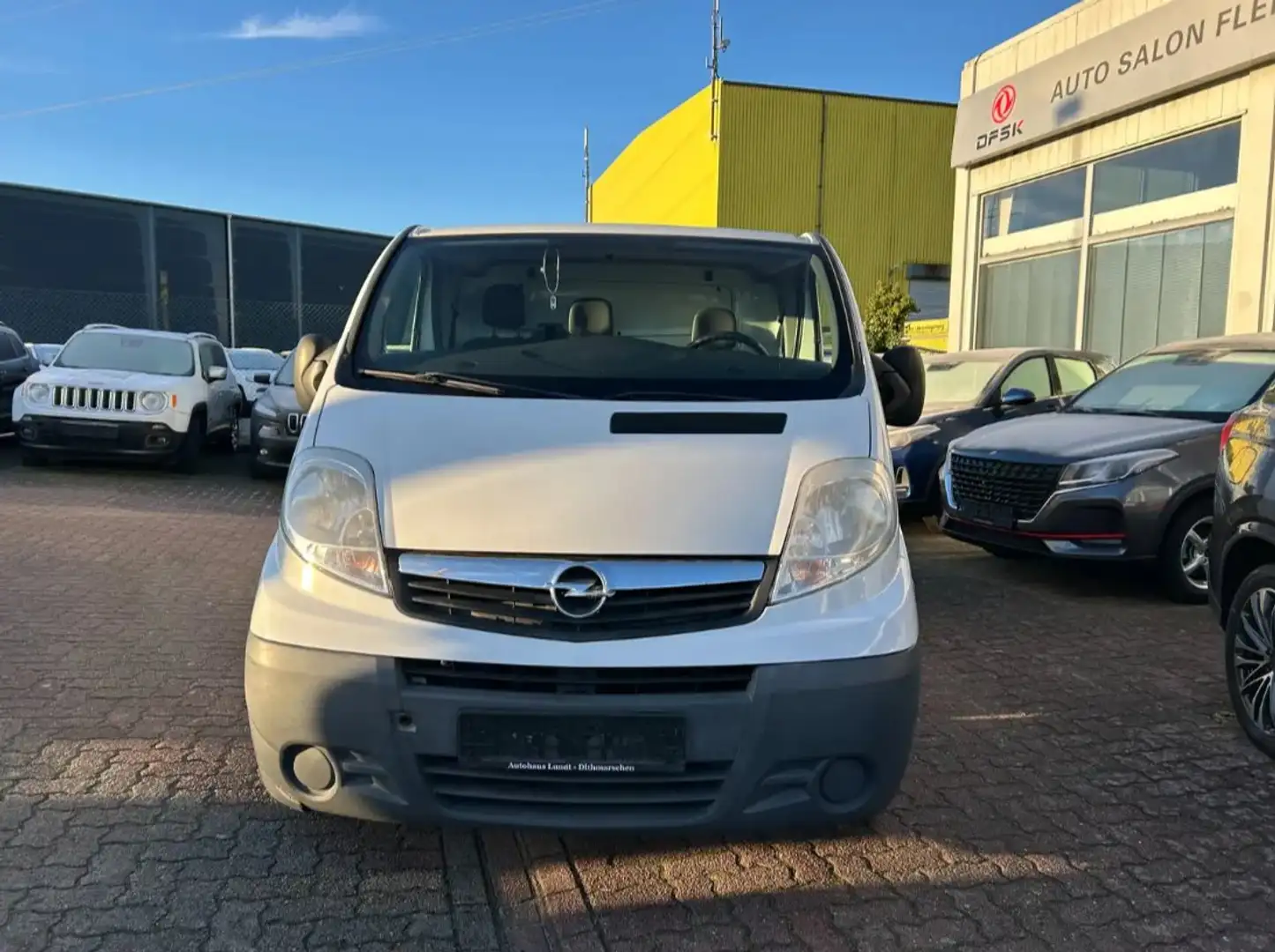Opel Vivaro Kasten L1H1 2,7t*TÜV 06/2026 Weiß - 2