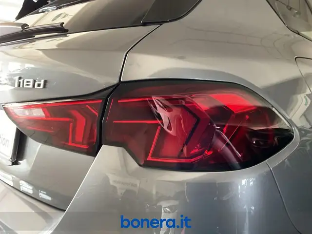 BMW 1 Series view 11