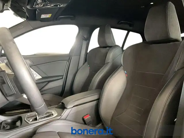 BMW 1 Series view 15