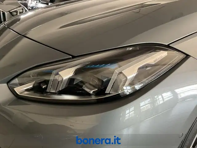 BMW 1 Series view 10