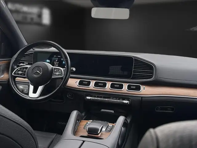 Mercedes-Benz Gle view 14