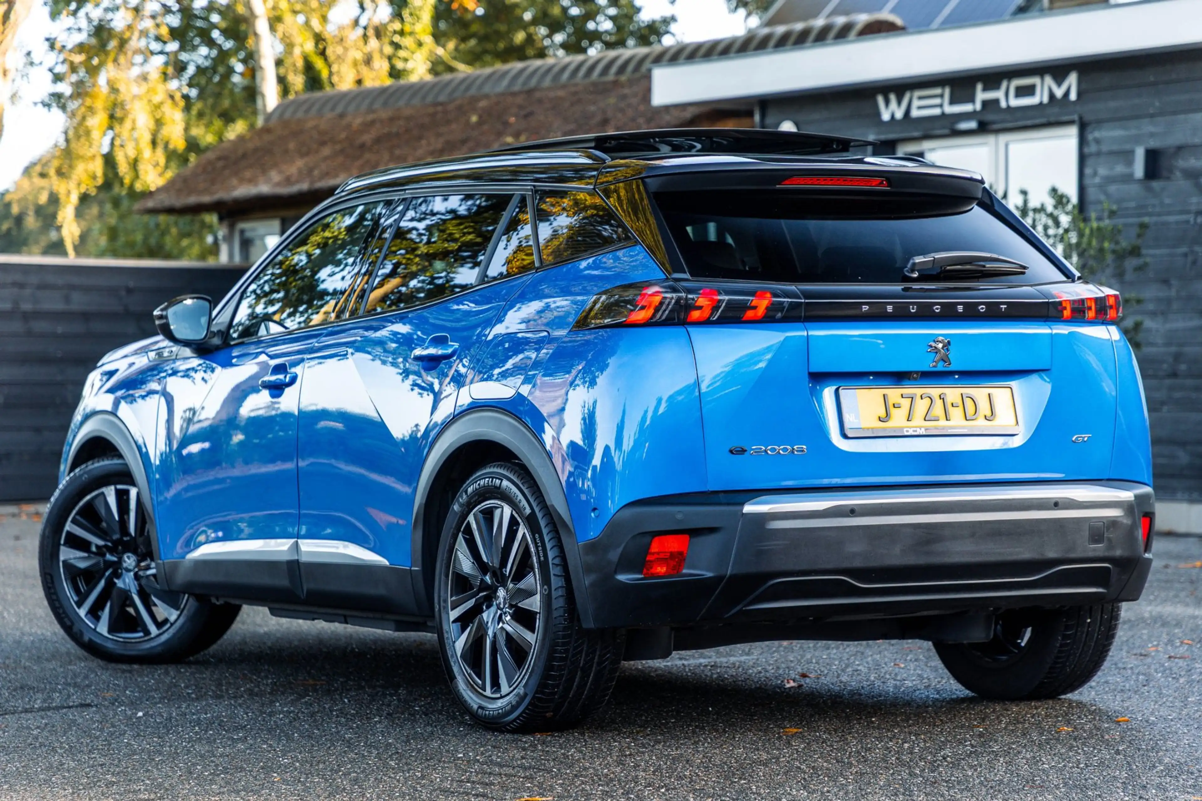 Peugeot e-2008 EV Allure 50 kWh I 85% SOH I Pano I Carplay I supe — photo 9