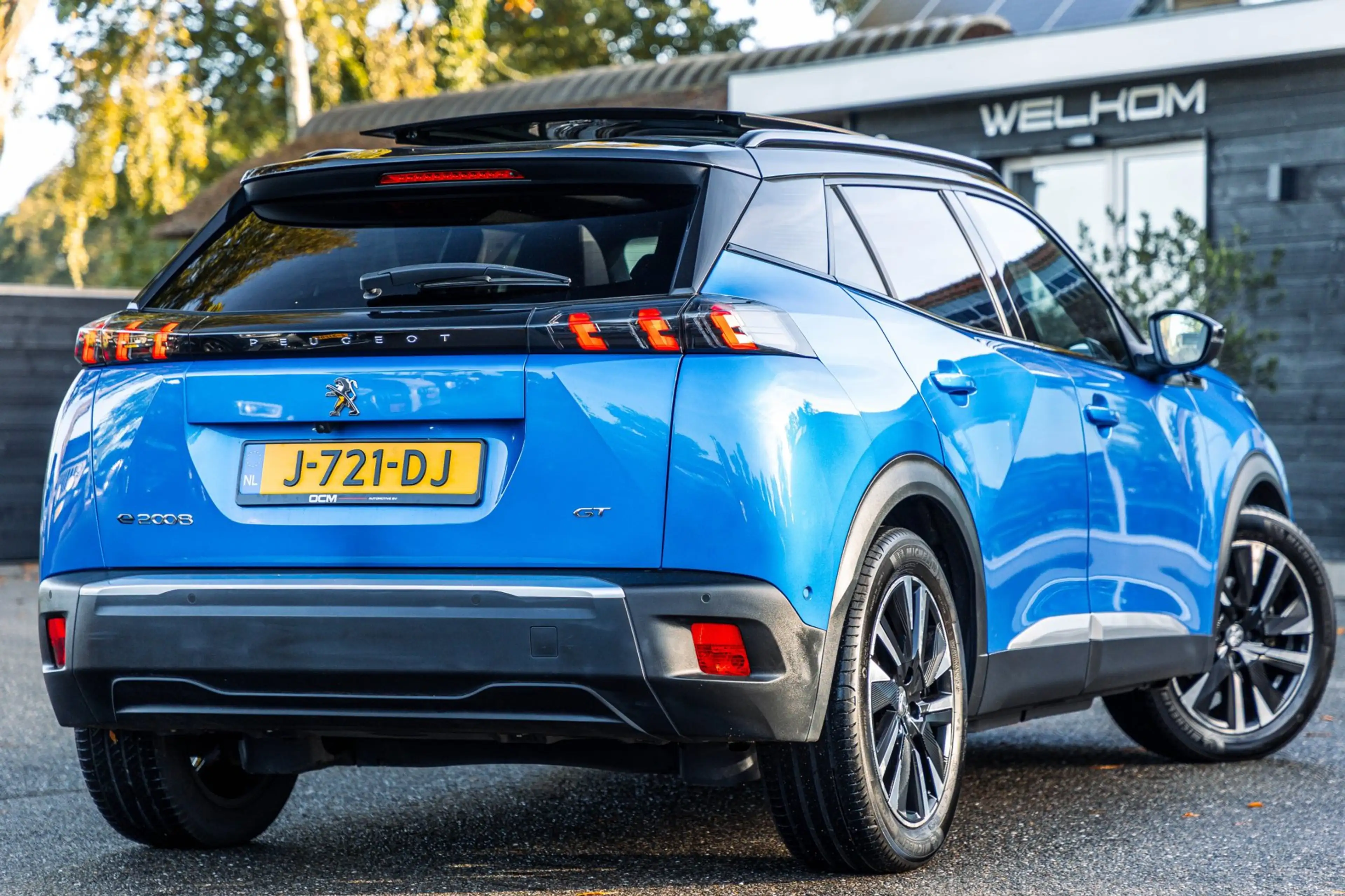 Peugeot e-2008 EV Allure 50 kWh I 85% SOH I Pano I Carplay I supe — photo 11