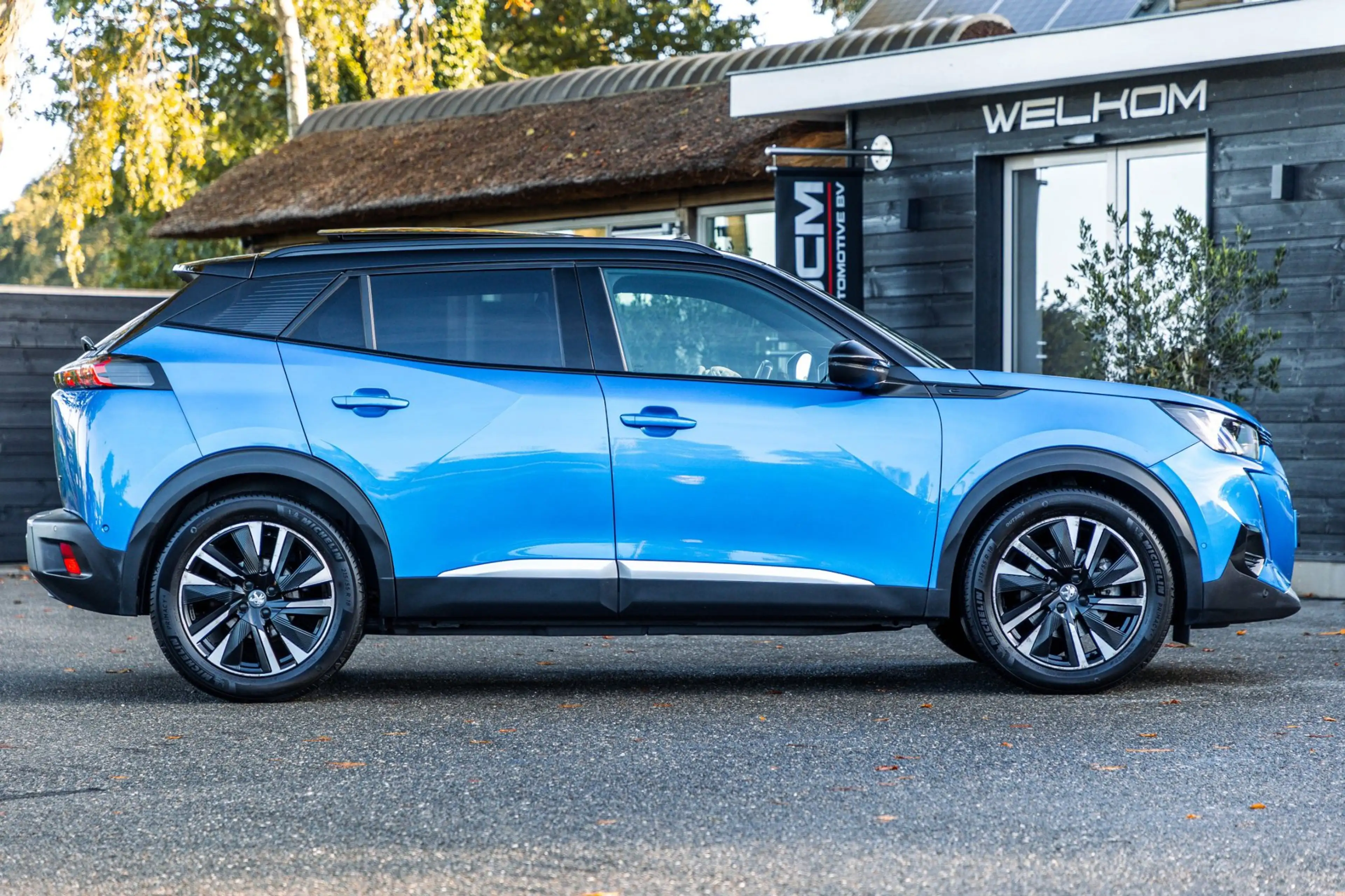 Peugeot e-2008 EV Allure 50 kWh I 85% SOH I Pano I Carplay I supe — photo 13