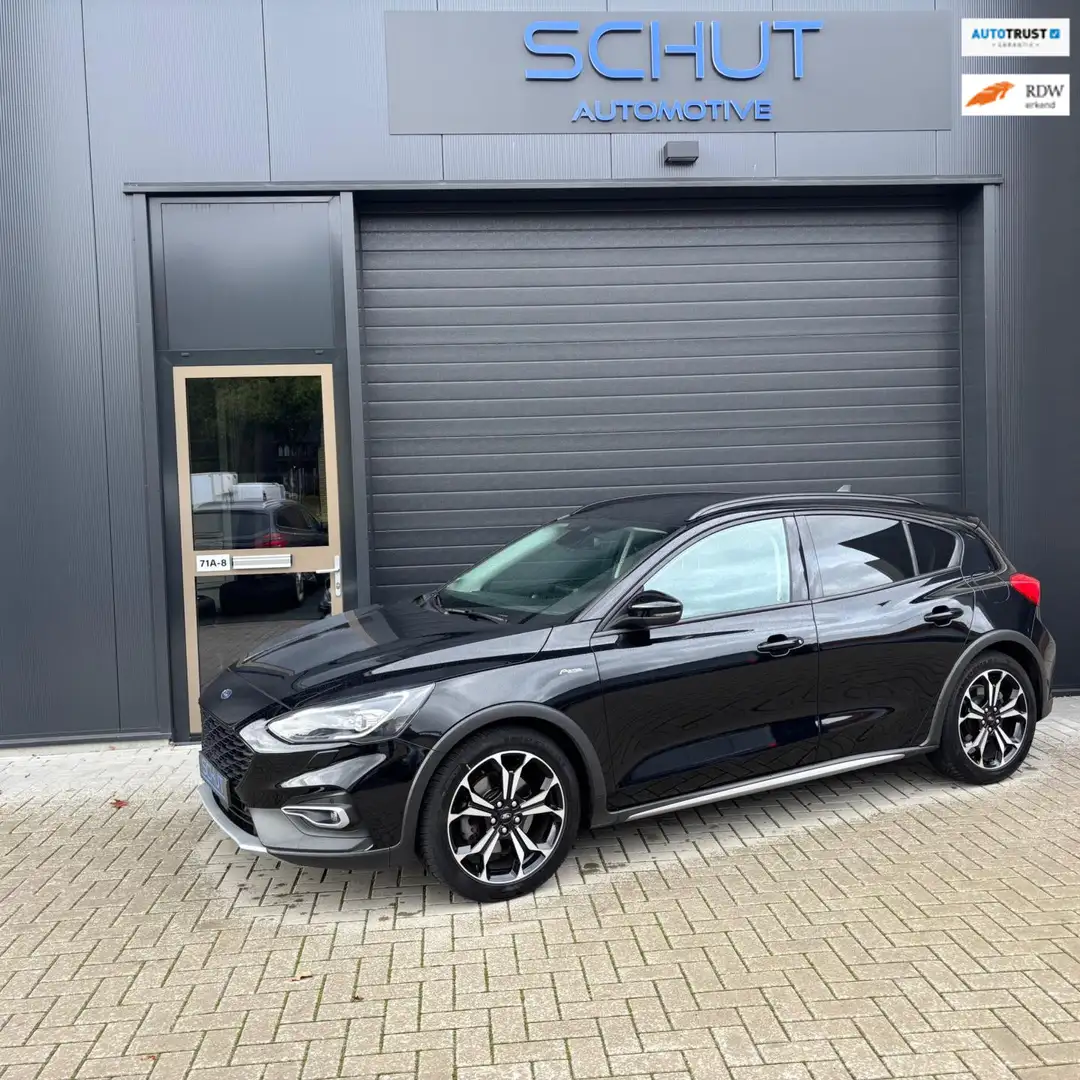 Ford Focus 125pk Active Business LANE ASSIST | CARPLAY | XENO Zwart - 1