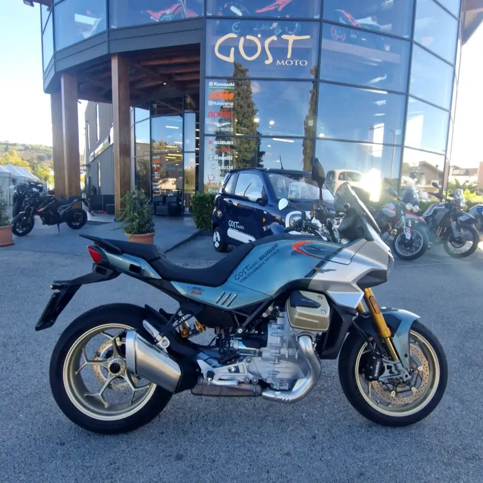 Moto Guzzi V 100