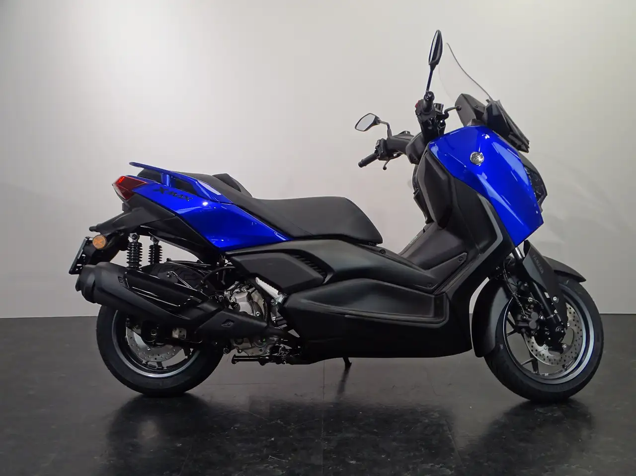 Yamaha X-Max 300