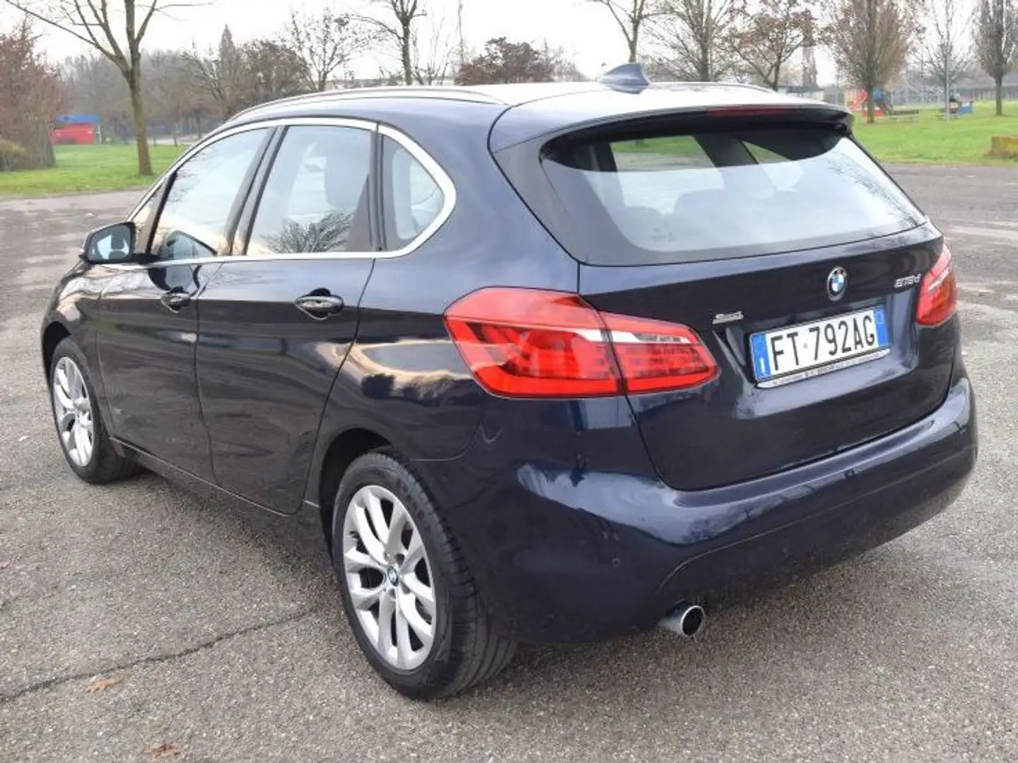 BMW 216 Serie 2 - 2017 ActiveTourer216D  4 cerchioni  BMW Синий - 2