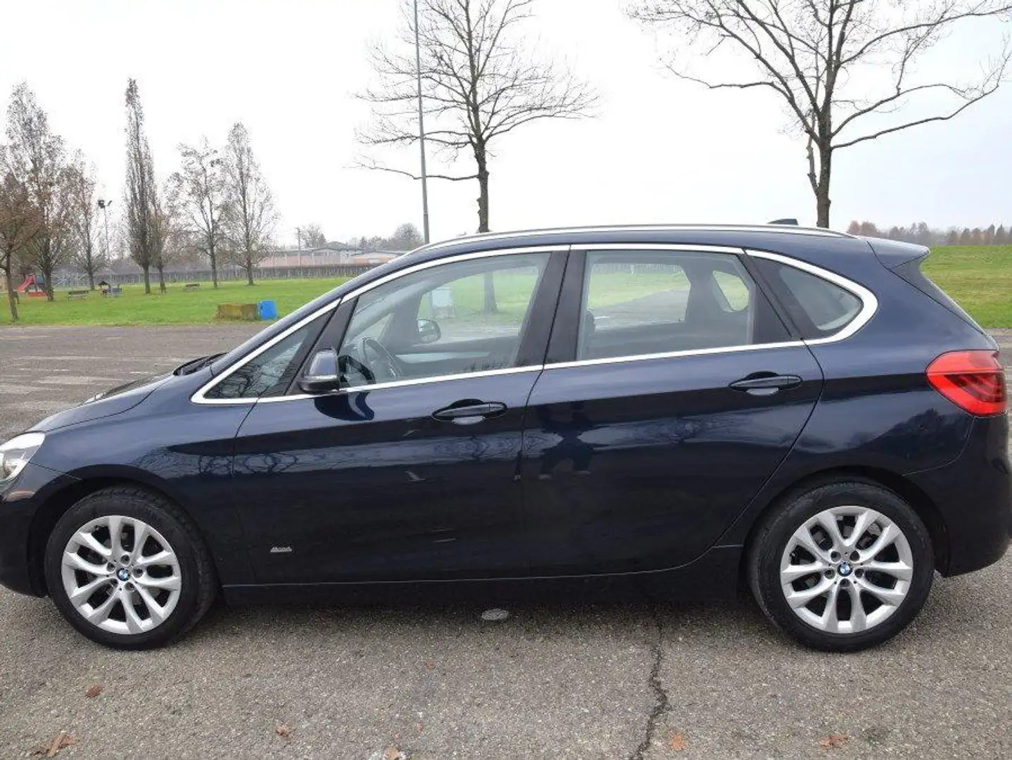 BMW 216 Serie 2 - 2017 ActiveTourer216D 4 cerchioni BMW Синий - 1