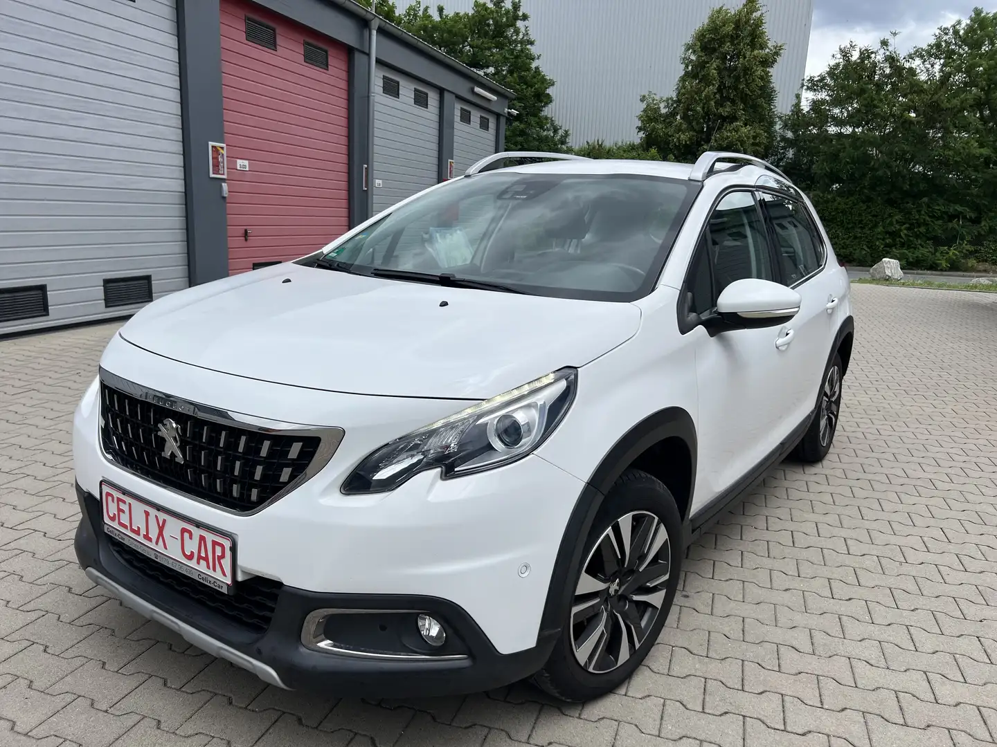 Peugeot 2008 Allure/Navigation/Start&Stop/SHZ/PDC/*1.Hand* Blanc - 1