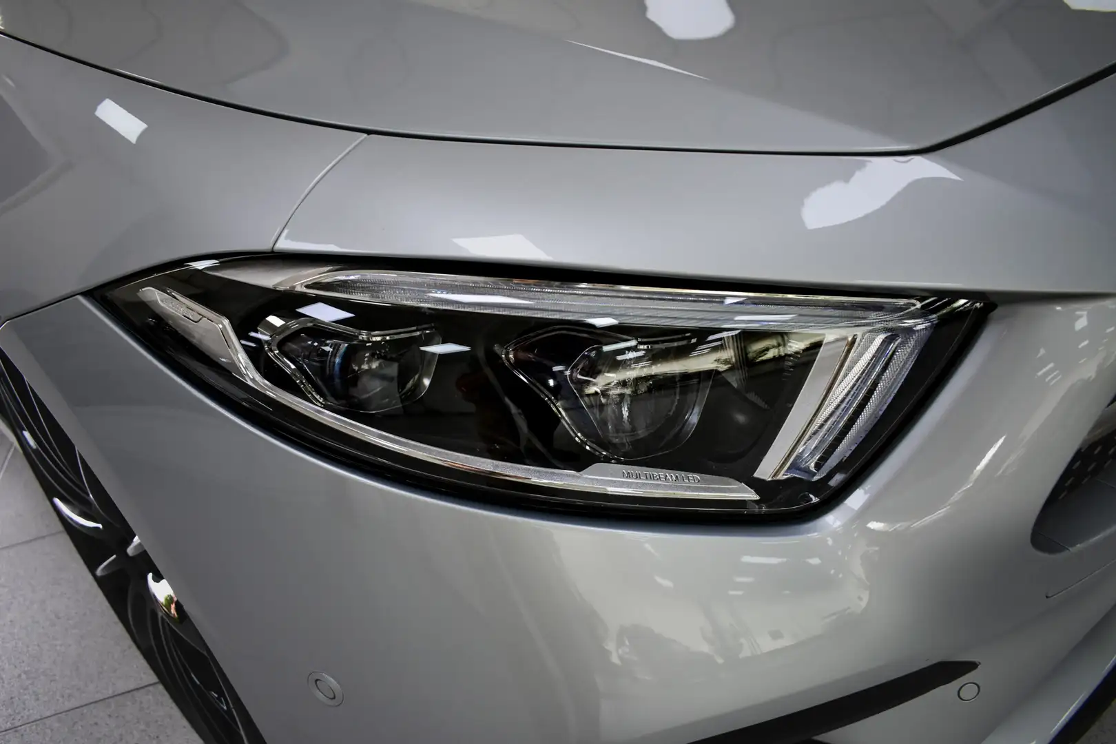 Mercedes-Benz CLS 450 4MATIC Gris - 2
