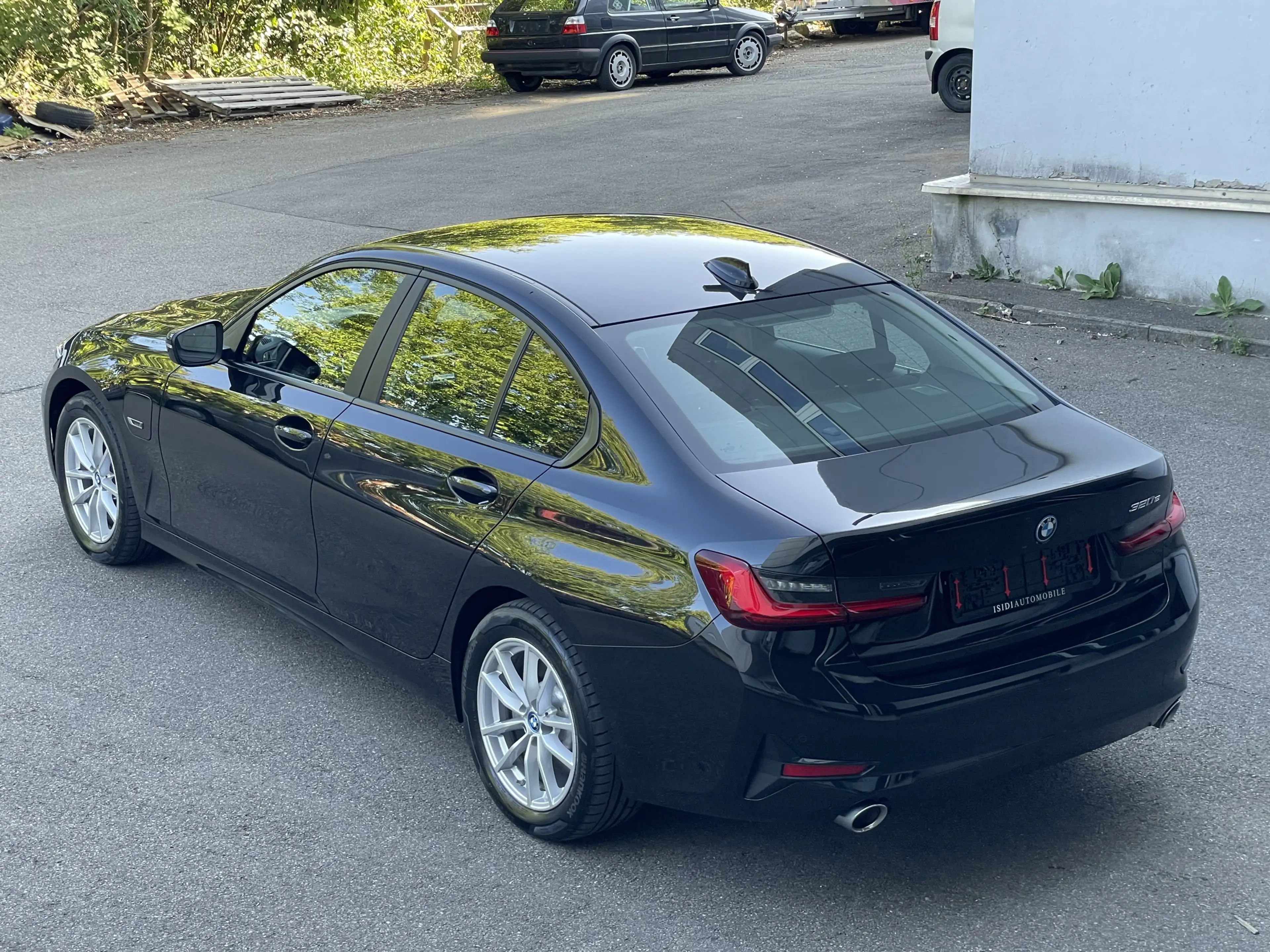 BMW 320 e Advantage LED Live-Cockpit Sitzheizung PDC — photo 4
