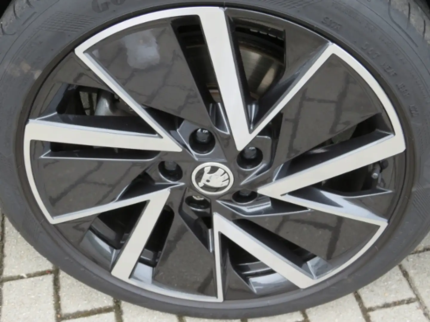 Skoda Octavia Combi Style iV 1.4TSI RFK ACC HeadUp Gris - 2