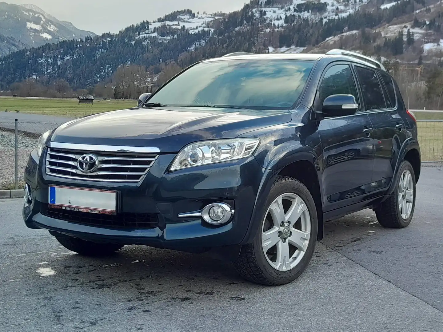 Toyota RAV 4 RAV4 2,2 D-4D 150 DPF 4WD Executive Aut. Executive - 1