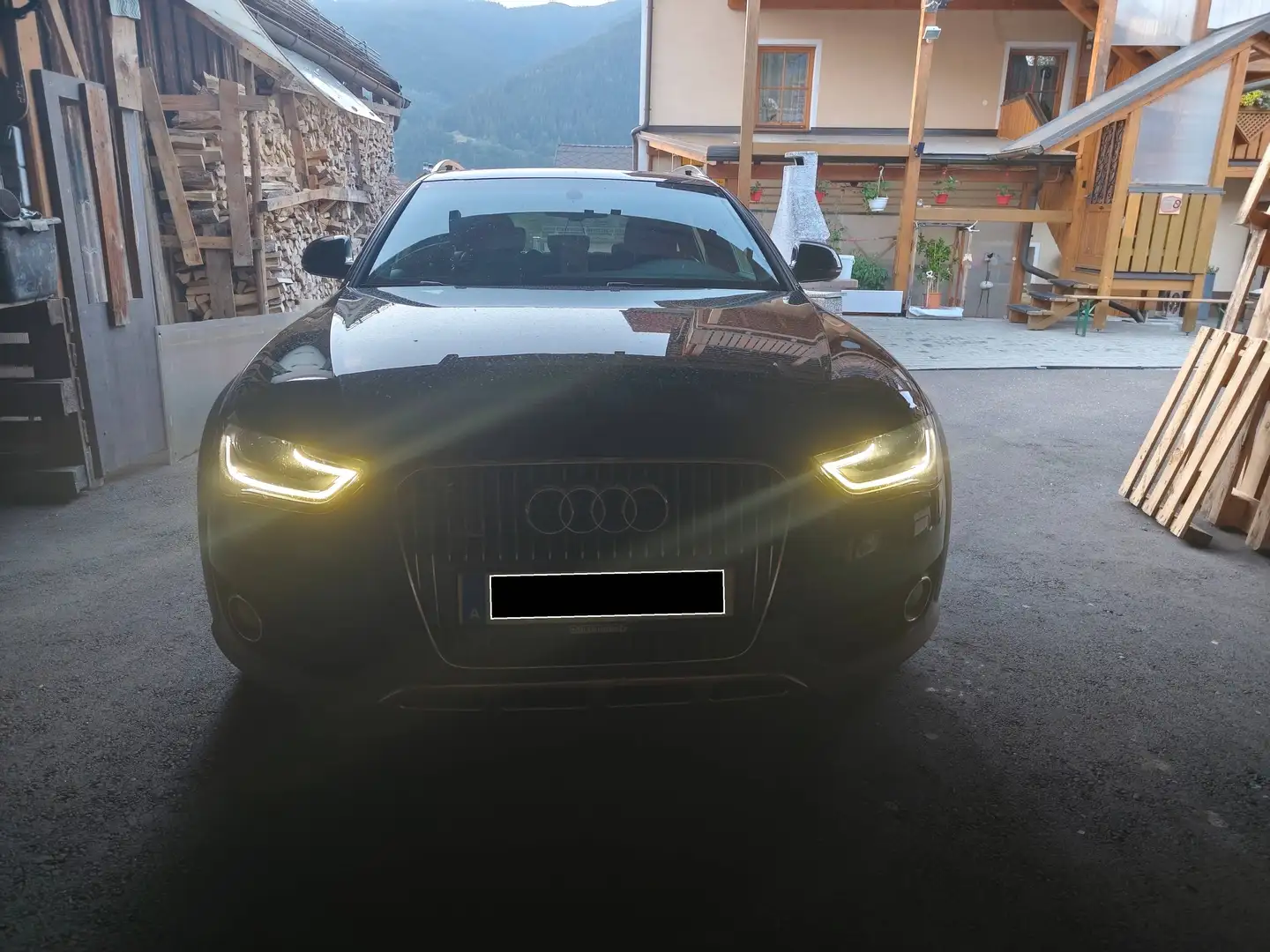 Audi A4 allroad A4 Allroad 2,0 TDI quattro DPF S-tronic Schwarz - 1
