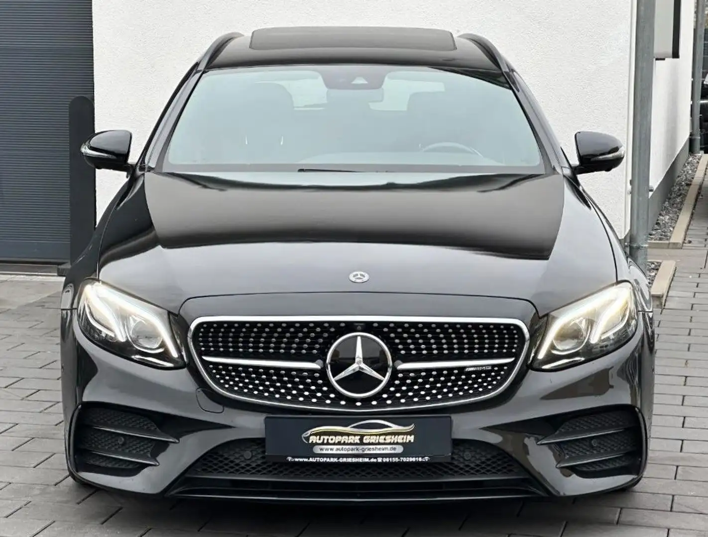 Mercedes-Benz E 43 AMG 4Matic*Widescreen*S-DACH*360°*AIR*Night Schwarz - 2