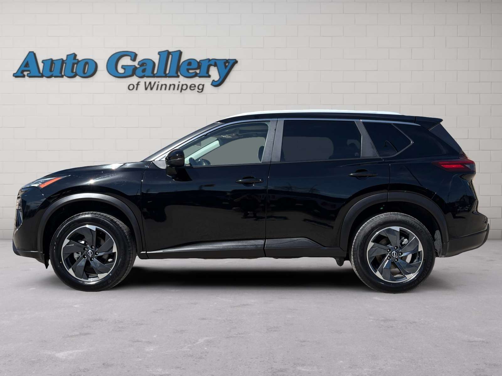 used 2025 Nissan Rogue car, priced at $27,987