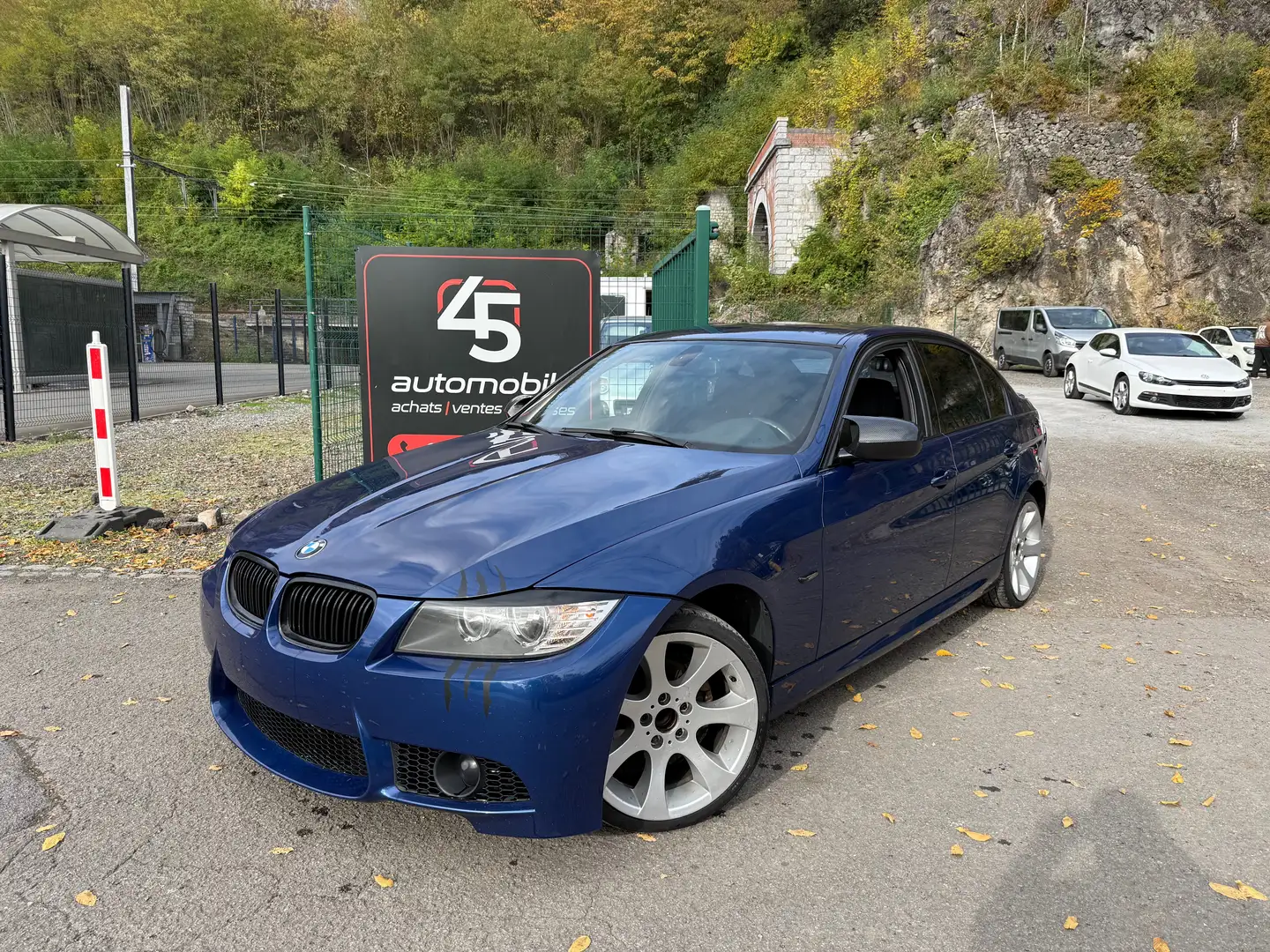 BMW 318 318i pack M / alcantara Bleu - 1