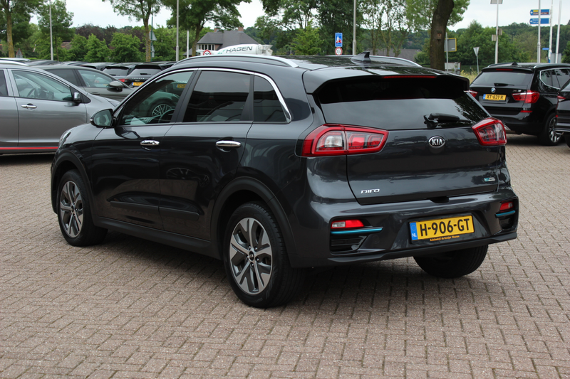Kia e-Niro ExecutiveLine 64 kWh / Camera / Leder / Keyless / — photo 4