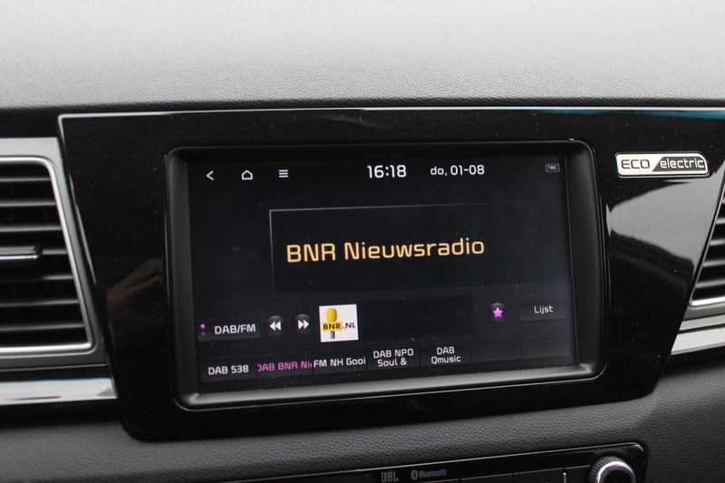 Kia e-Niro ExecutiveLine 64 kWh / Camera / Leder / Keyless / — photo 22