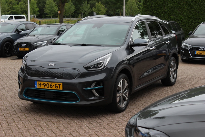 Kia e-Niro ExecutiveLine 64 kWh / Camera / Leder / Keyless / — photo 7