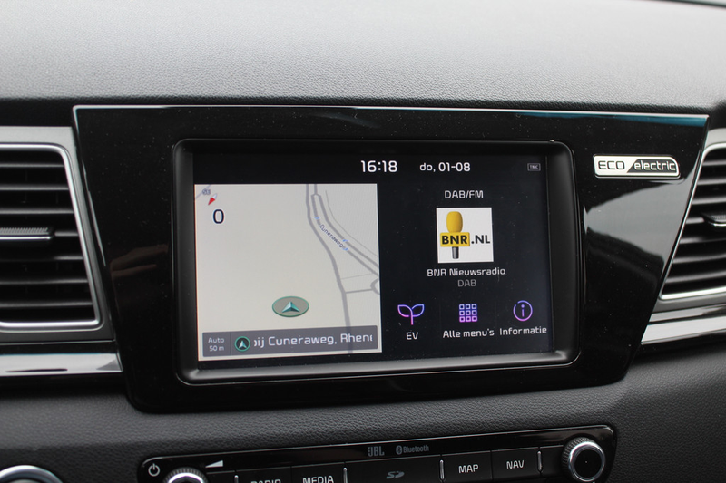 Kia e-Niro ExecutiveLine 64 kWh / Camera / Leder / Keyless / — photo 24
