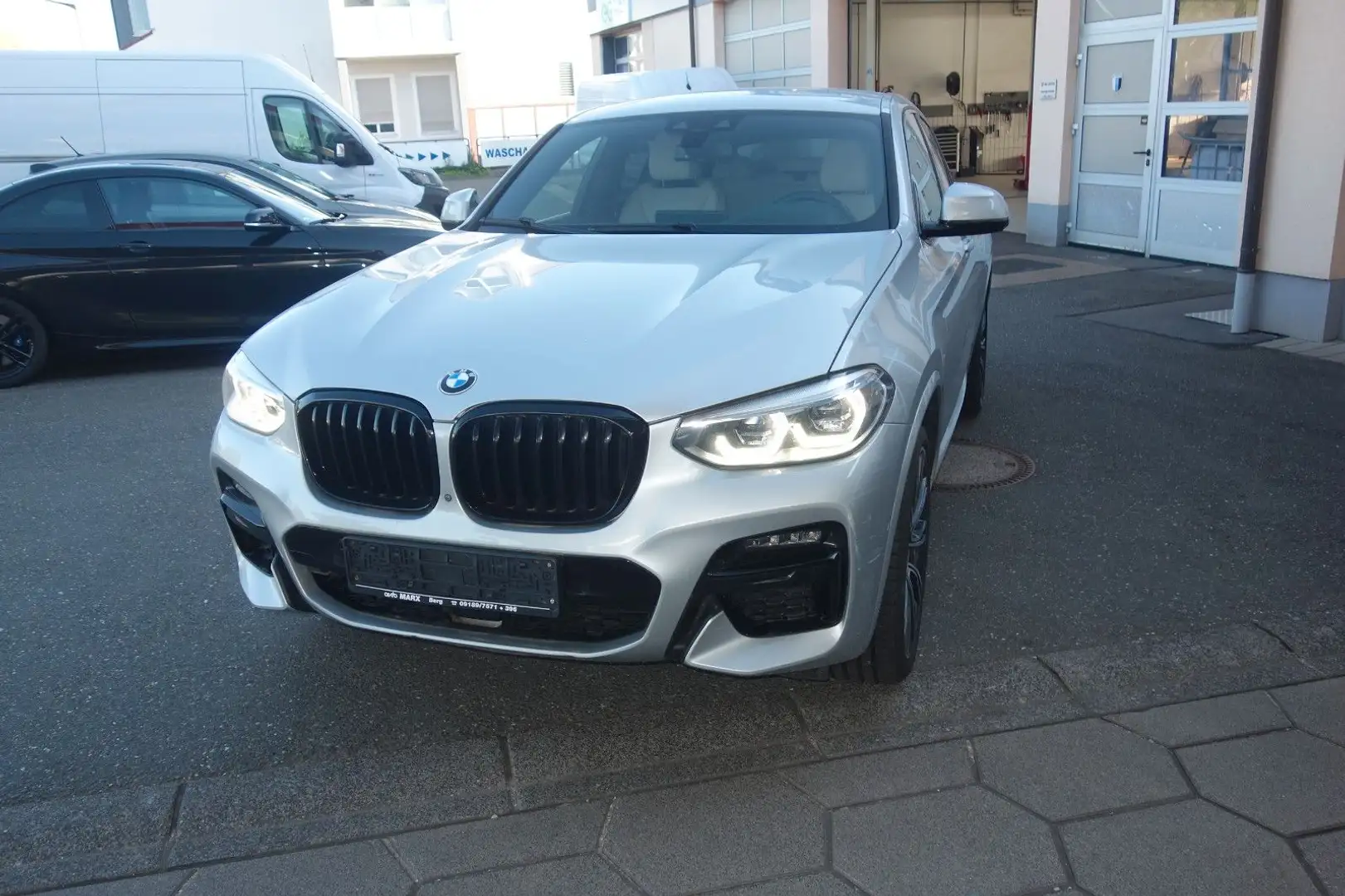 BMW X4 M Argent - 1