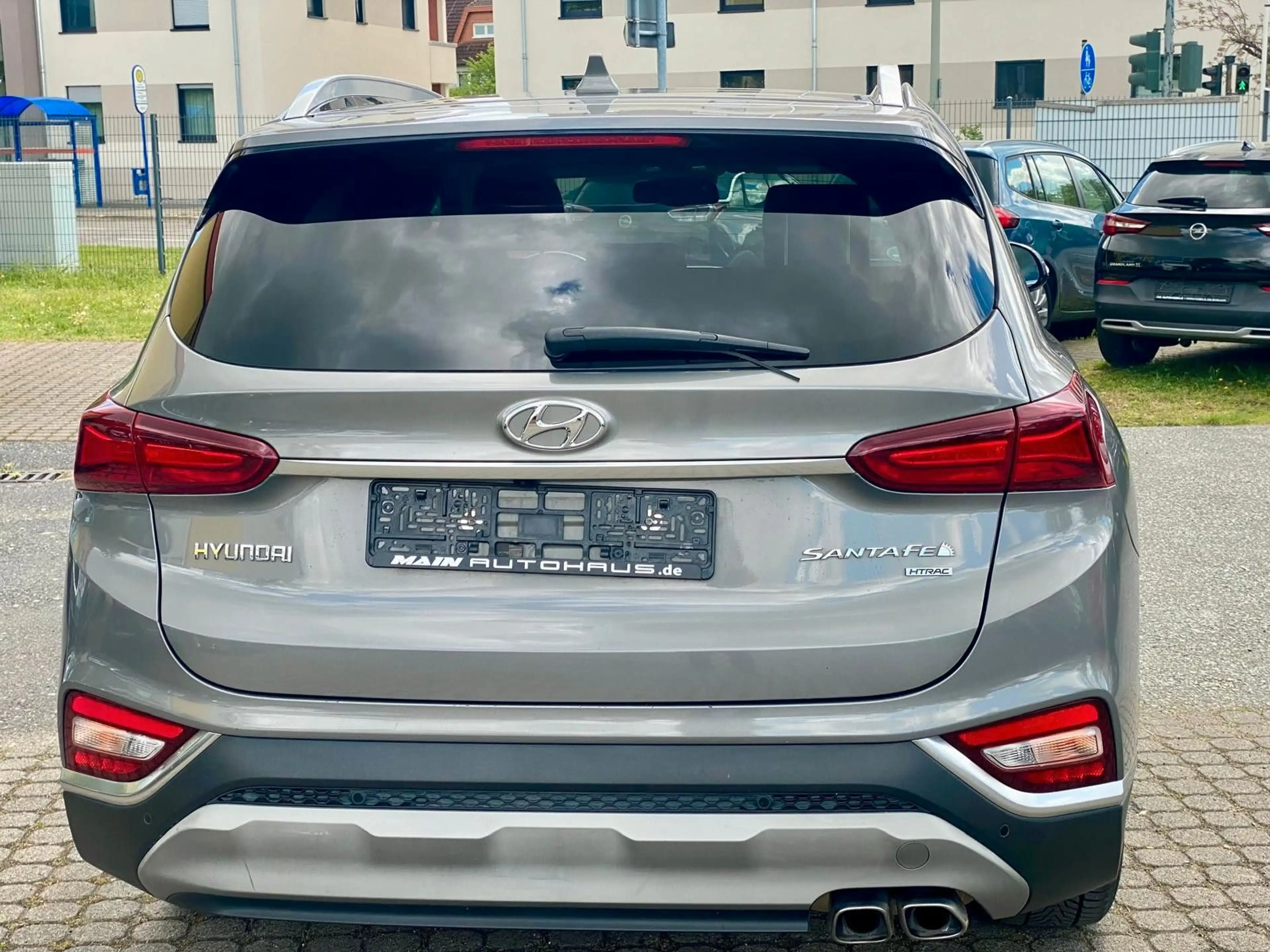 Hyundai SANTA FE Premium 4WD - 7 Sitzer -Panorama Dach — photo 7