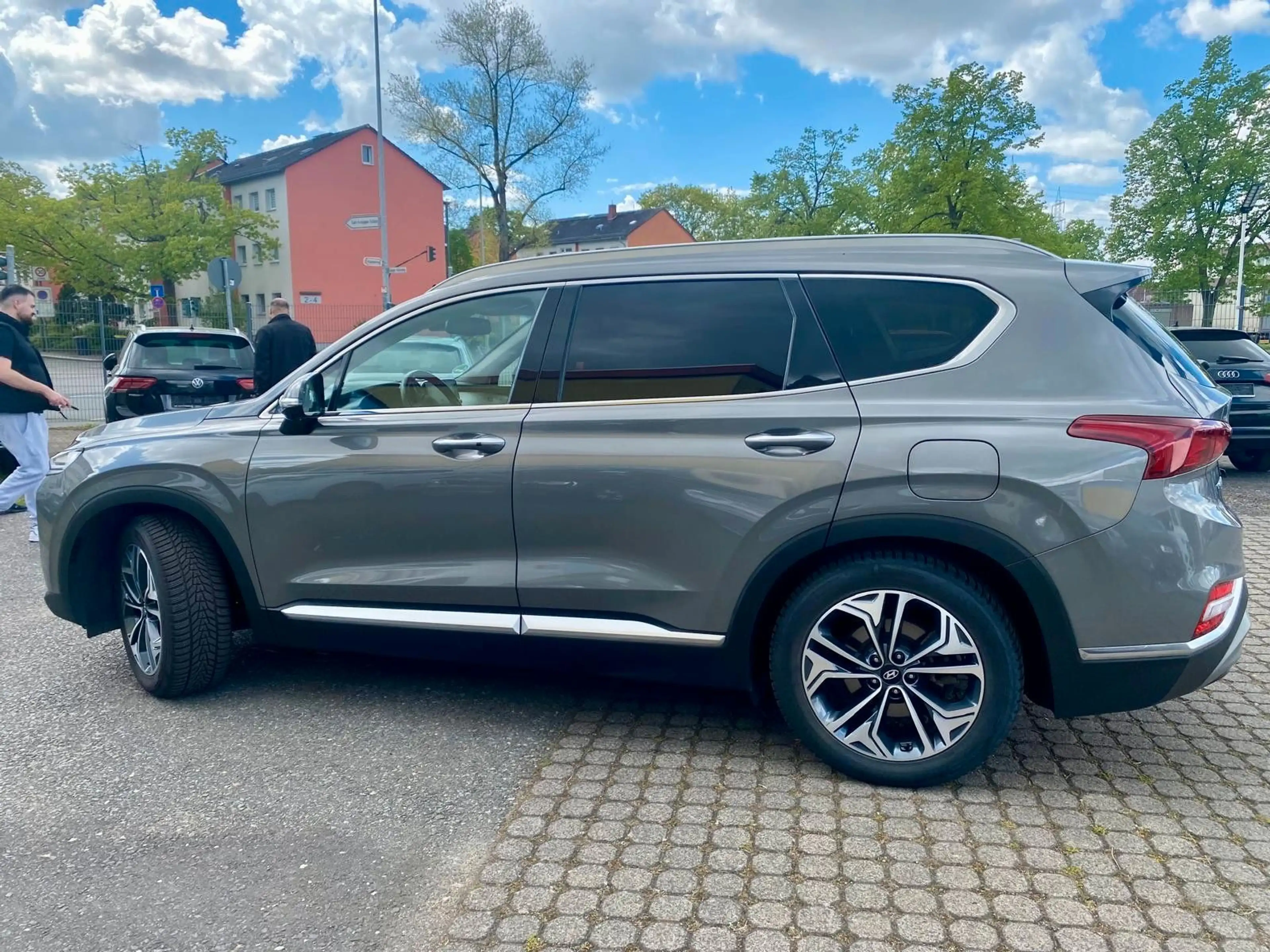 Hyundai SANTA FE Premium 4WD - 7 Sitzer -Panorama Dach — photo 11
