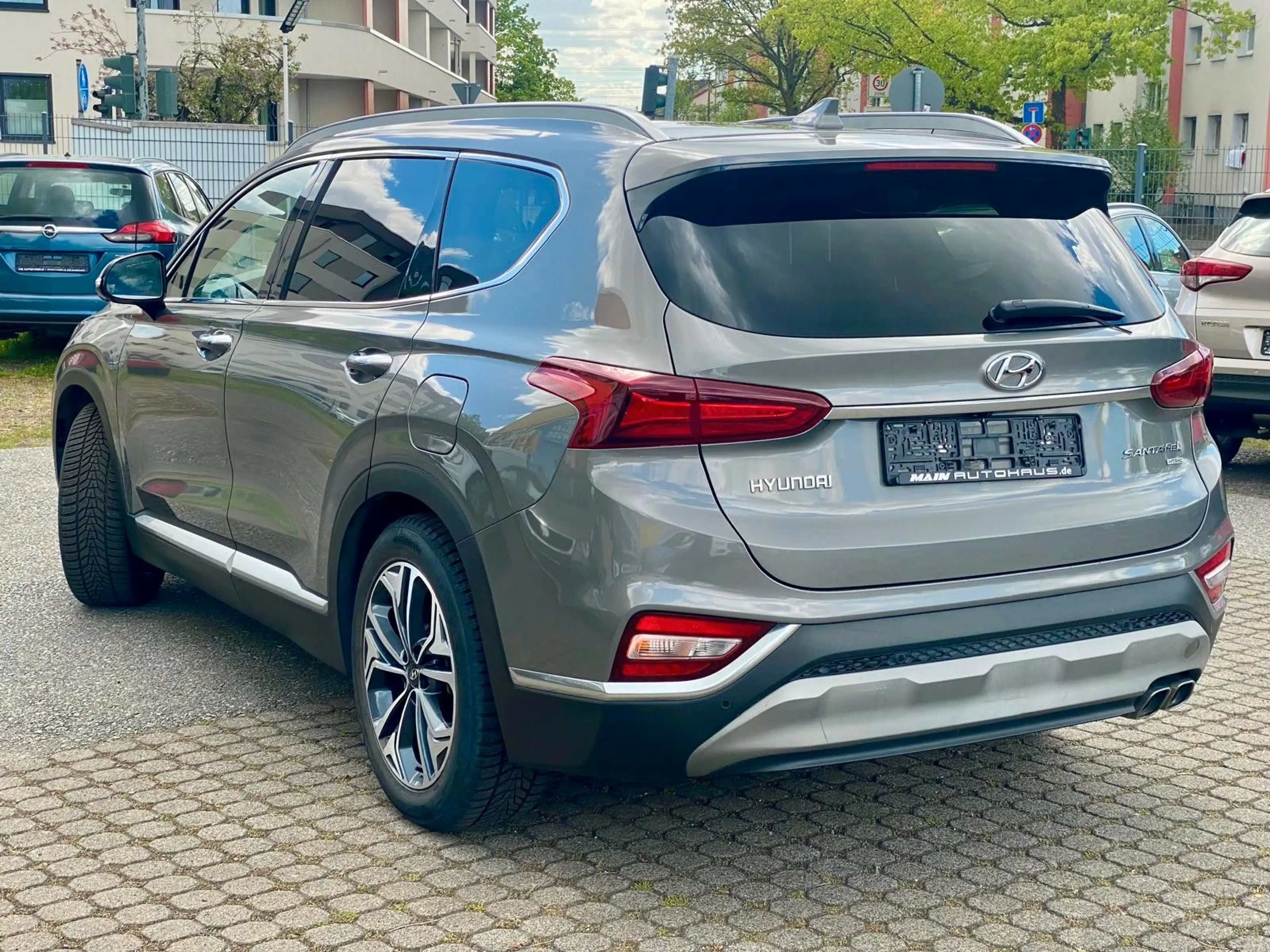 Hyundai SANTA FE Premium 4WD - 7 Sitzer -Panorama Dach — photo 10