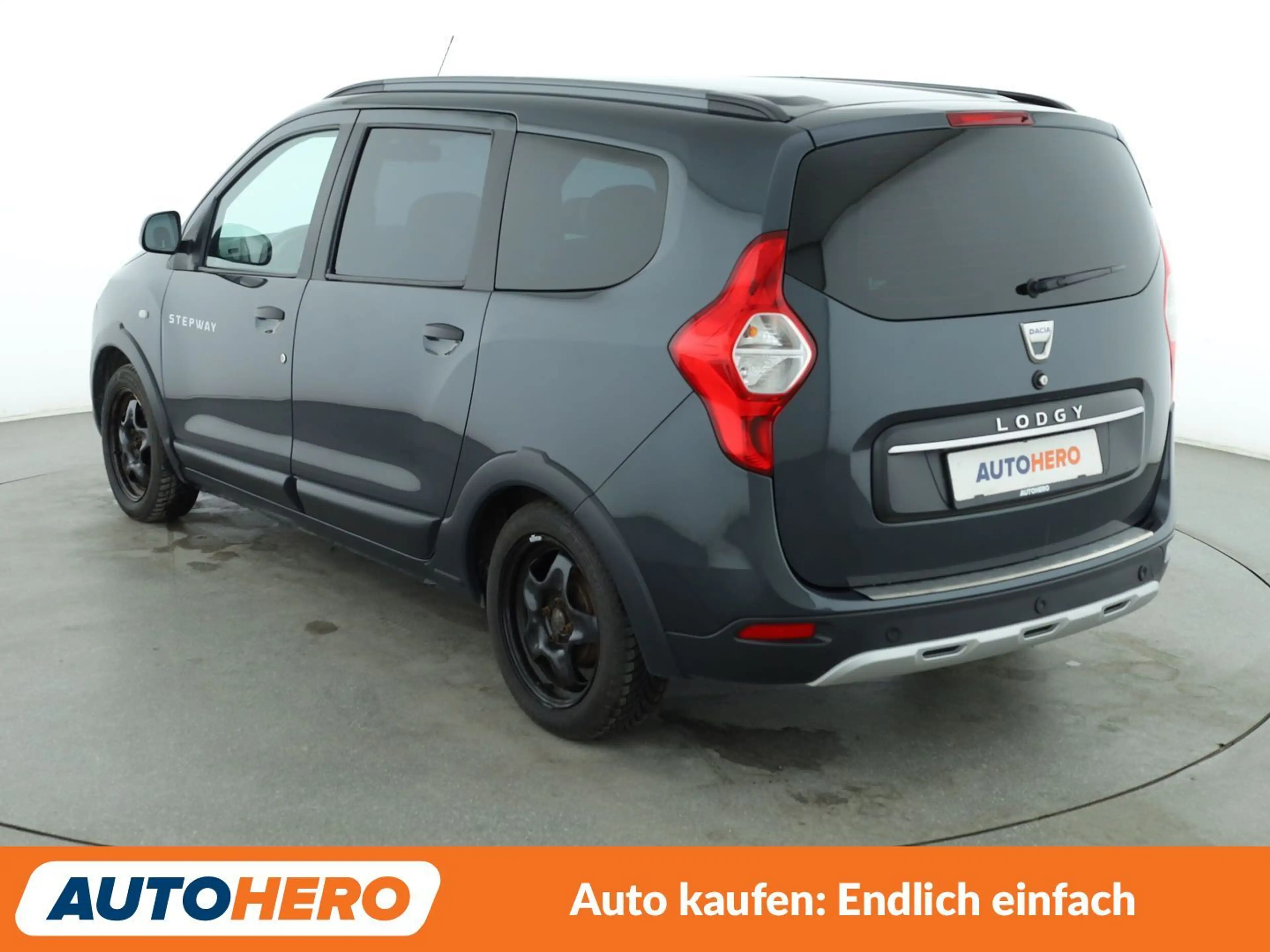 Dacia Lodgy 1.3 TCe Stepway Plus*CAM*PDC*NAVI*SHZ*TEMPO*KLIMA* — photo 4