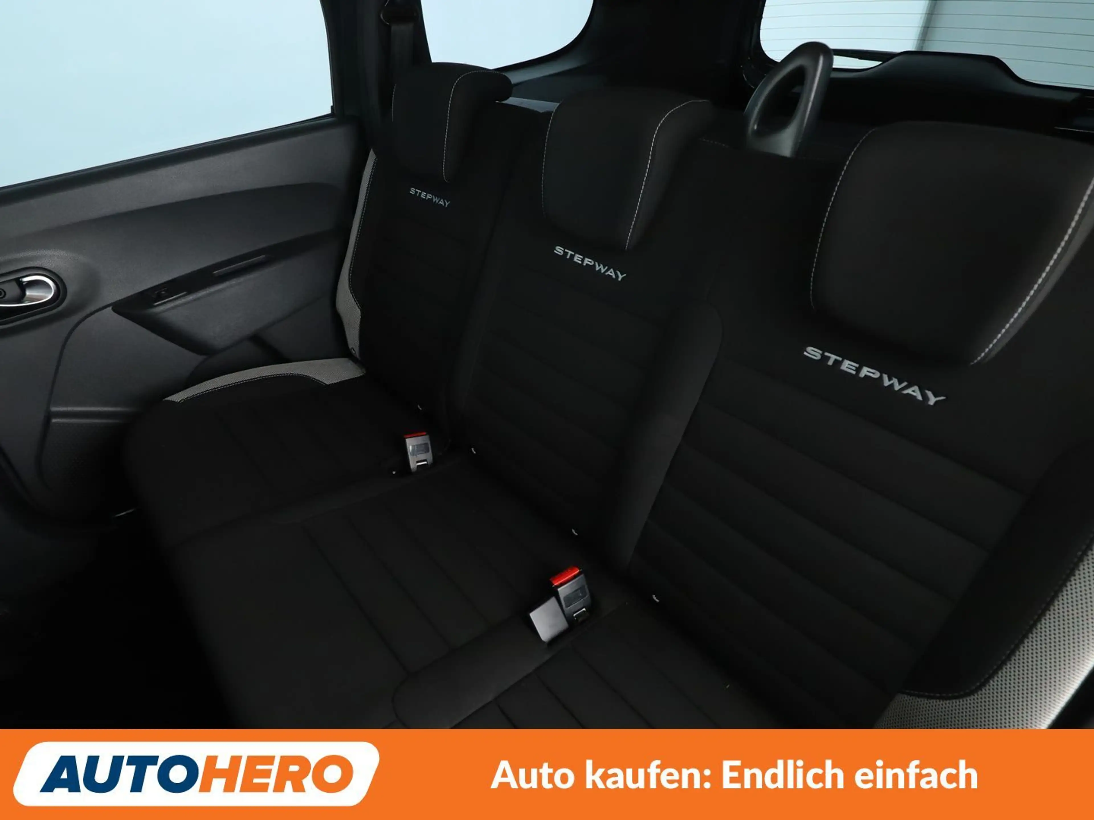 Dacia Lodgy 1.3 TCe Stepway Plus*CAM*PDC*NAVI*SHZ*TEMPO*KLIMA* — photo 14