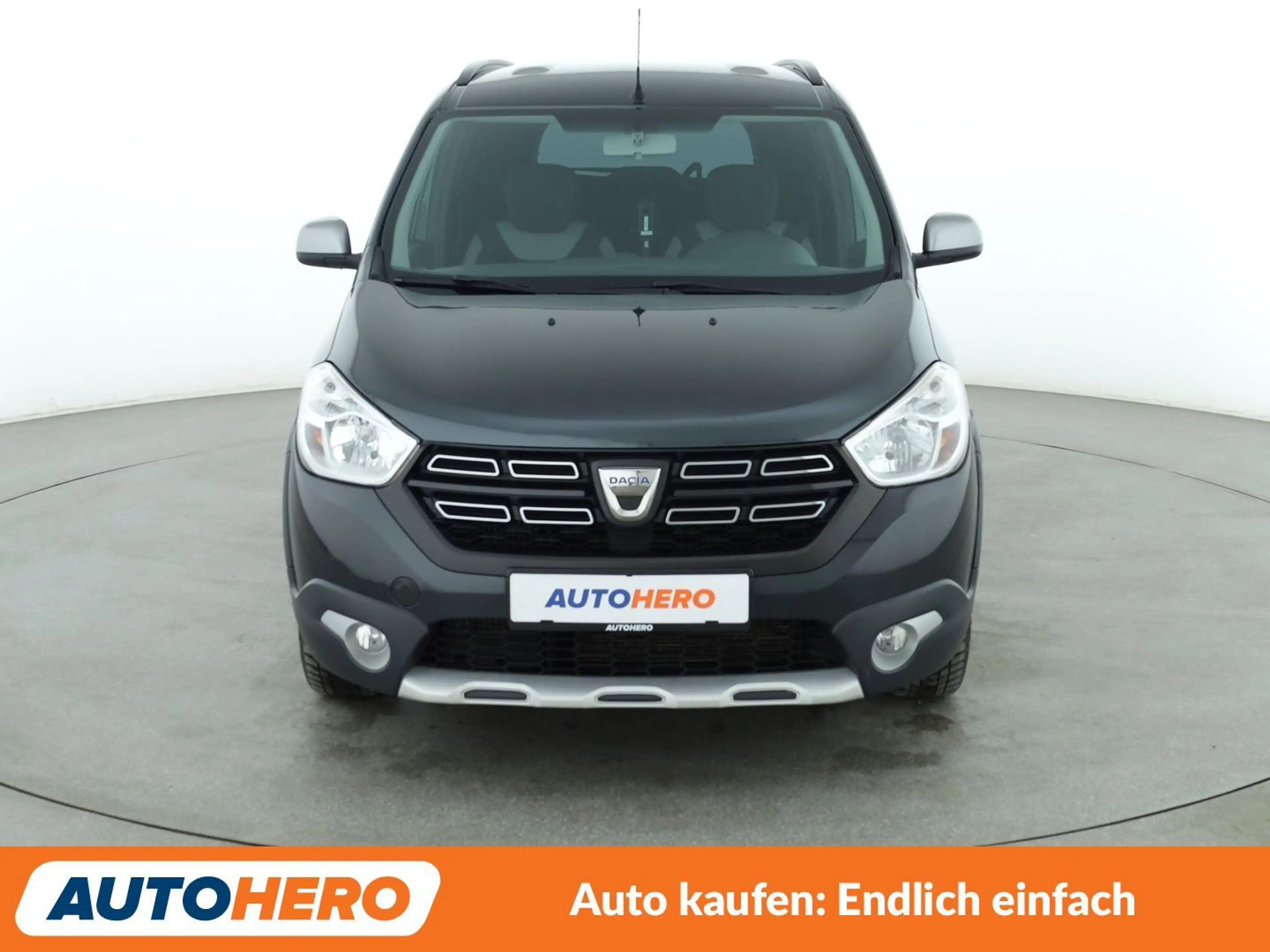 Dacia Lodgy 1.3 TCe Stepway Plus*CAM*PDC*NAVI*SHZ*TEMPO*KLIMA* — photo 9