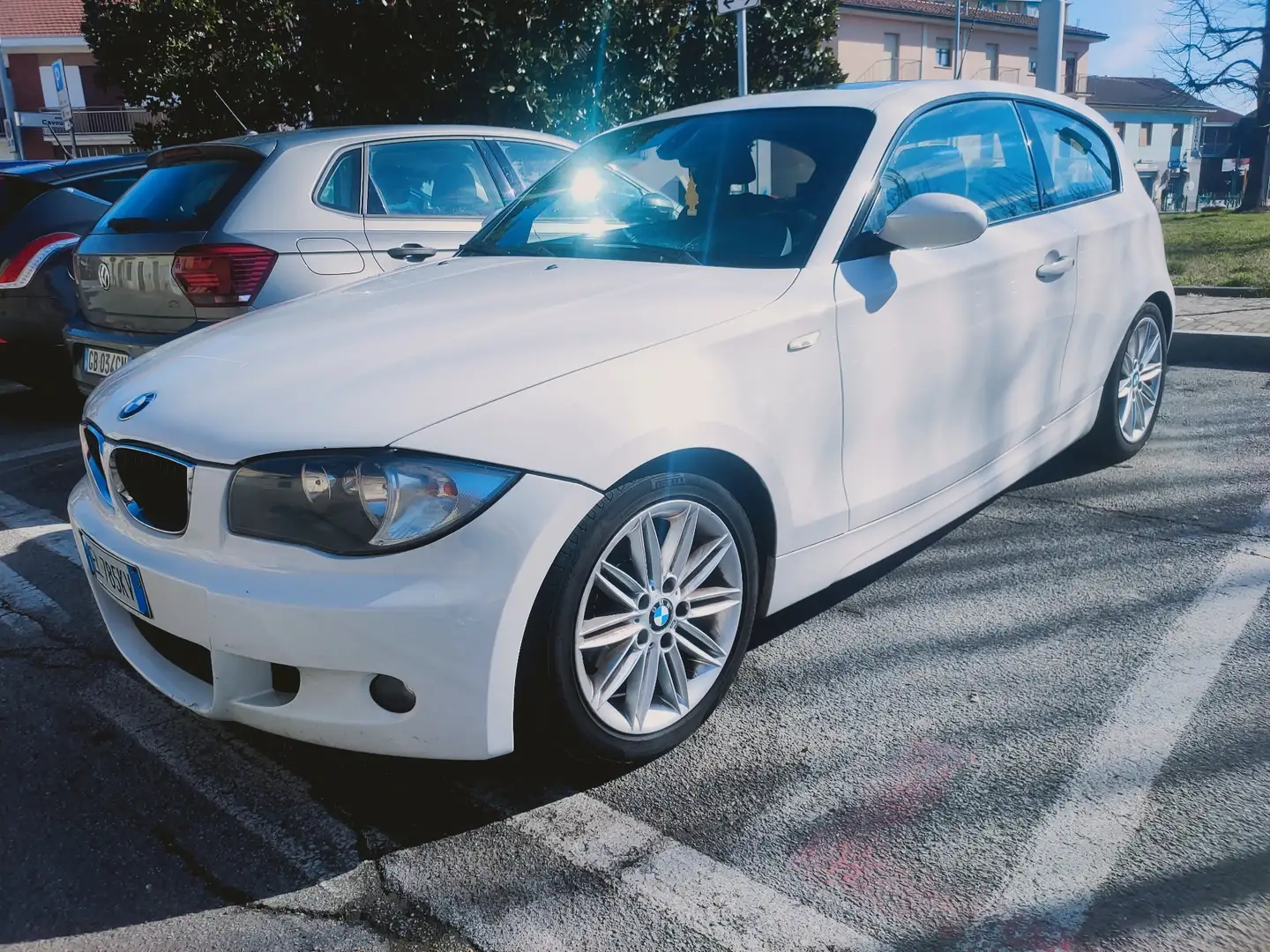 BMW 118 118d 3p 2.0 Eletta 143cv dpf Bianco - 1