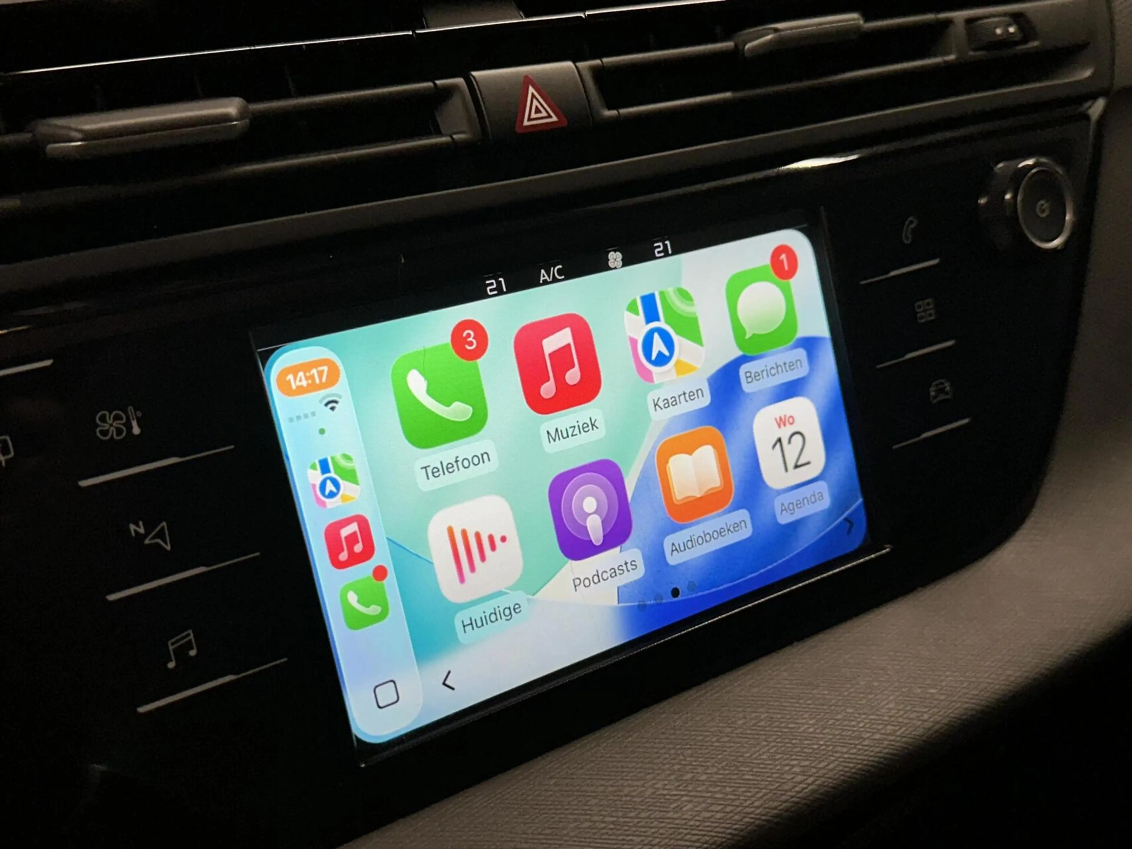 Citroen Grand C4 SpaceTourer 1.2 PureTech Business CARPLAY NAVI ECC CRUISE 8500 — photo 24