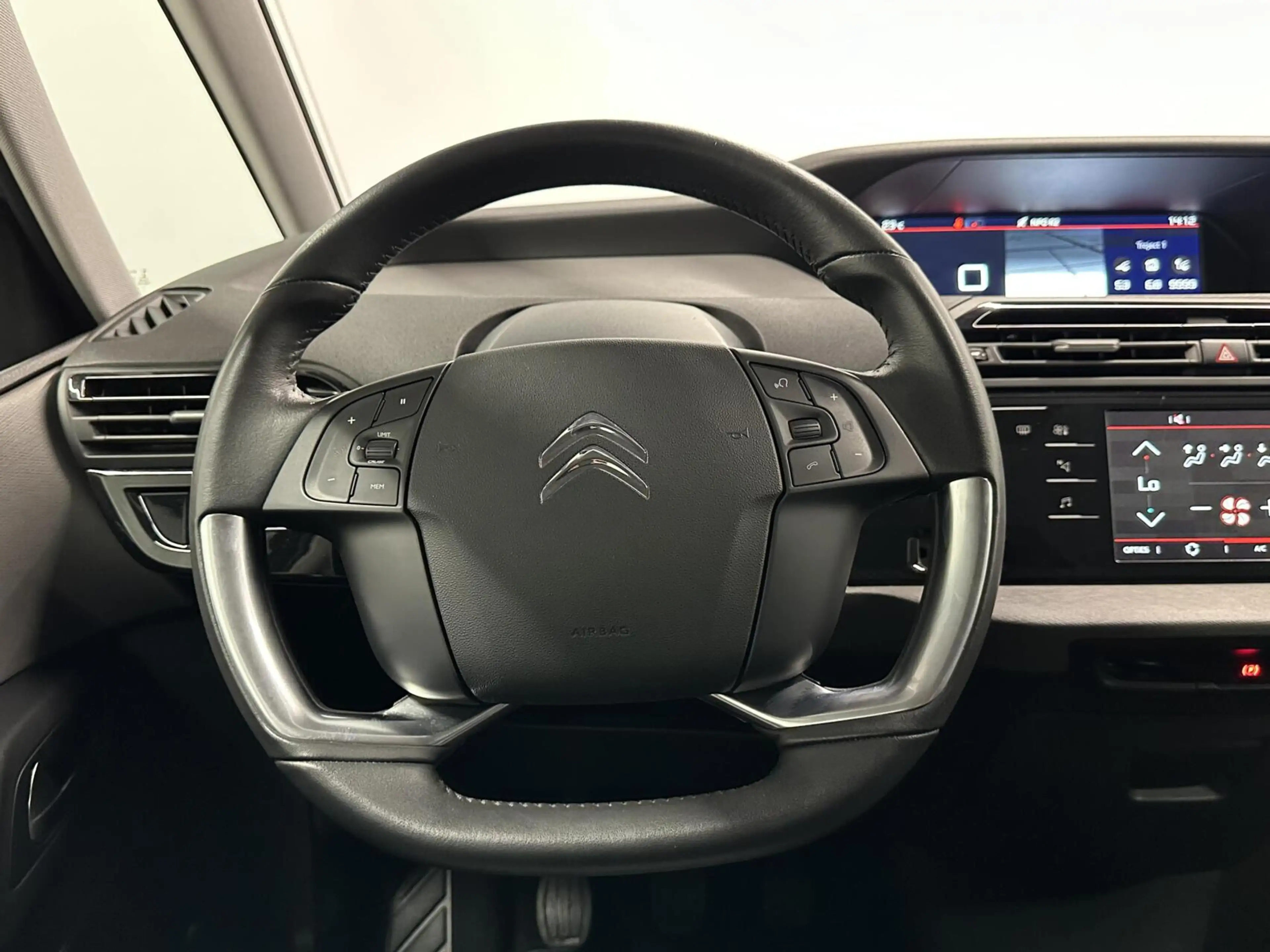 Citroen Grand C4 SpaceTourer 1.2 PureTech Business CARPLAY NAVI ECC CRUISE 8500 — photo 18