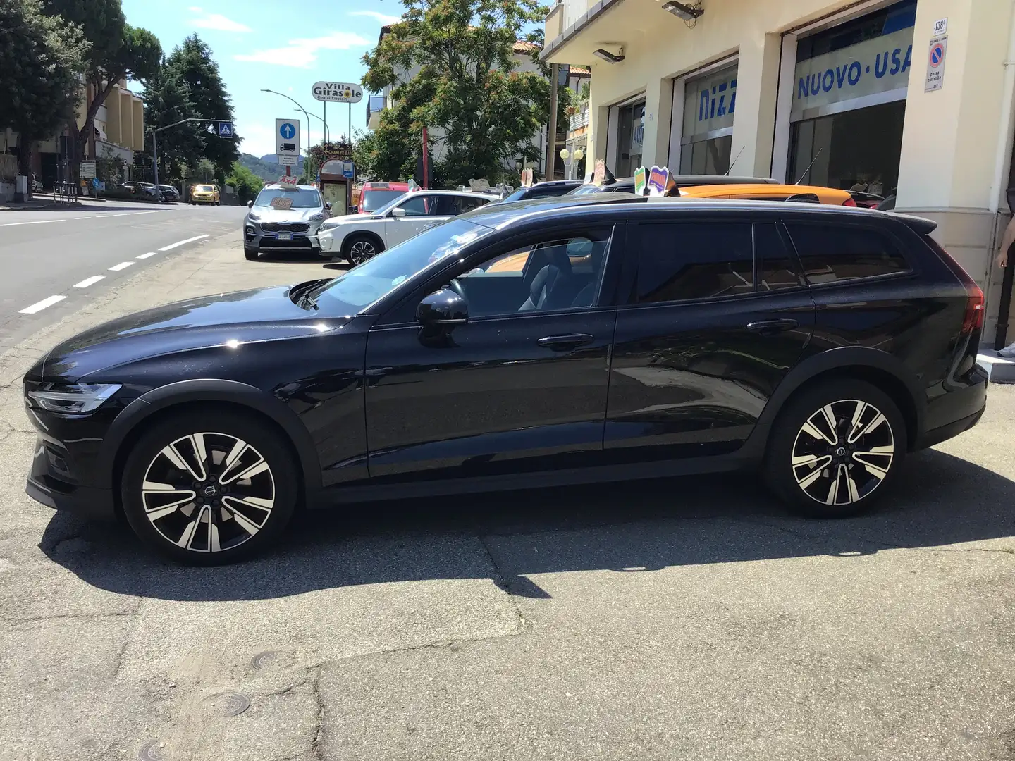 Volvo V60 Cross Country 2.0 b4 Business Pro line awd auto Nero - 1