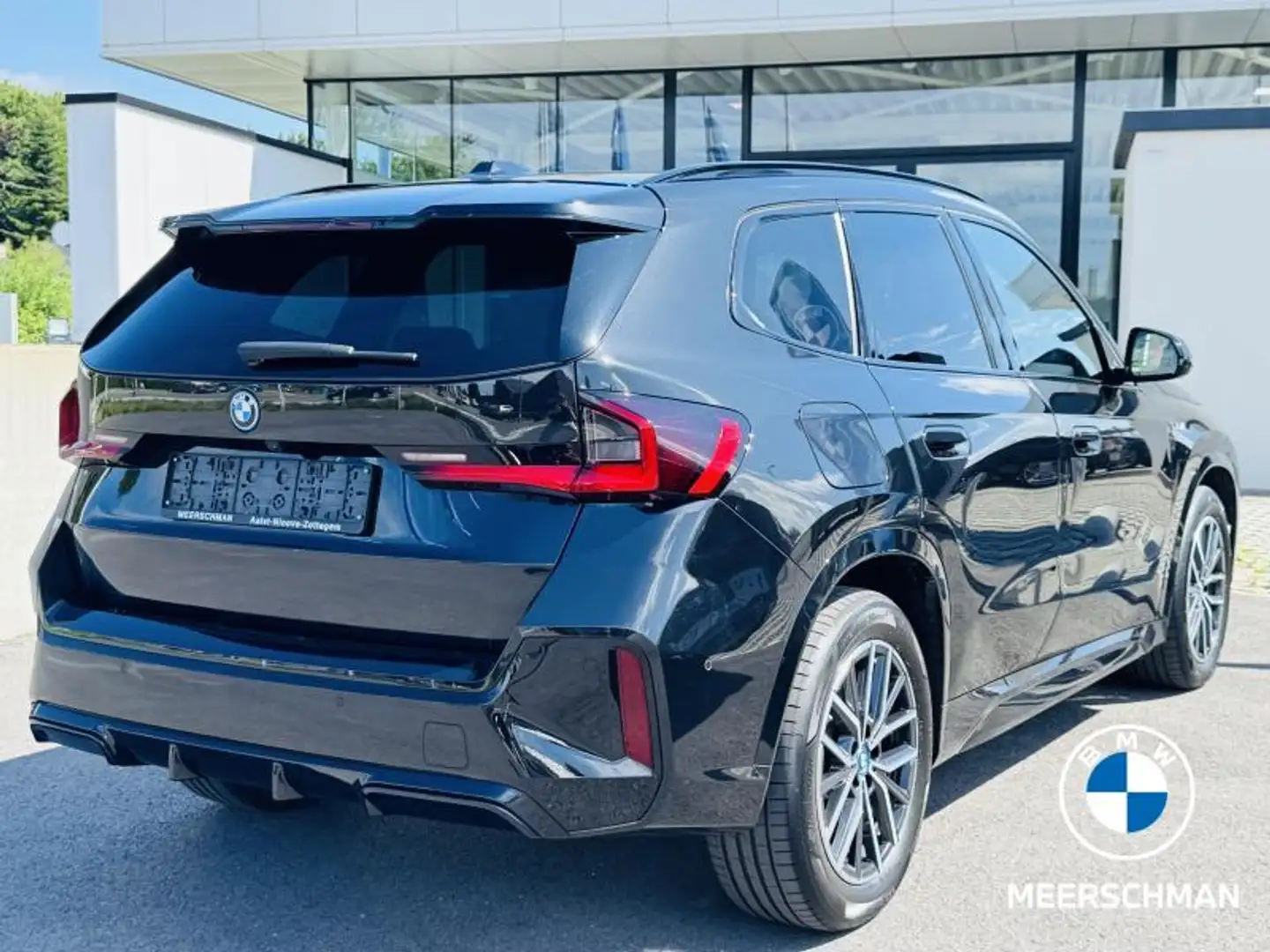 BMW X1 X1 xDrive30e // M Sport Pack Zwart - 2