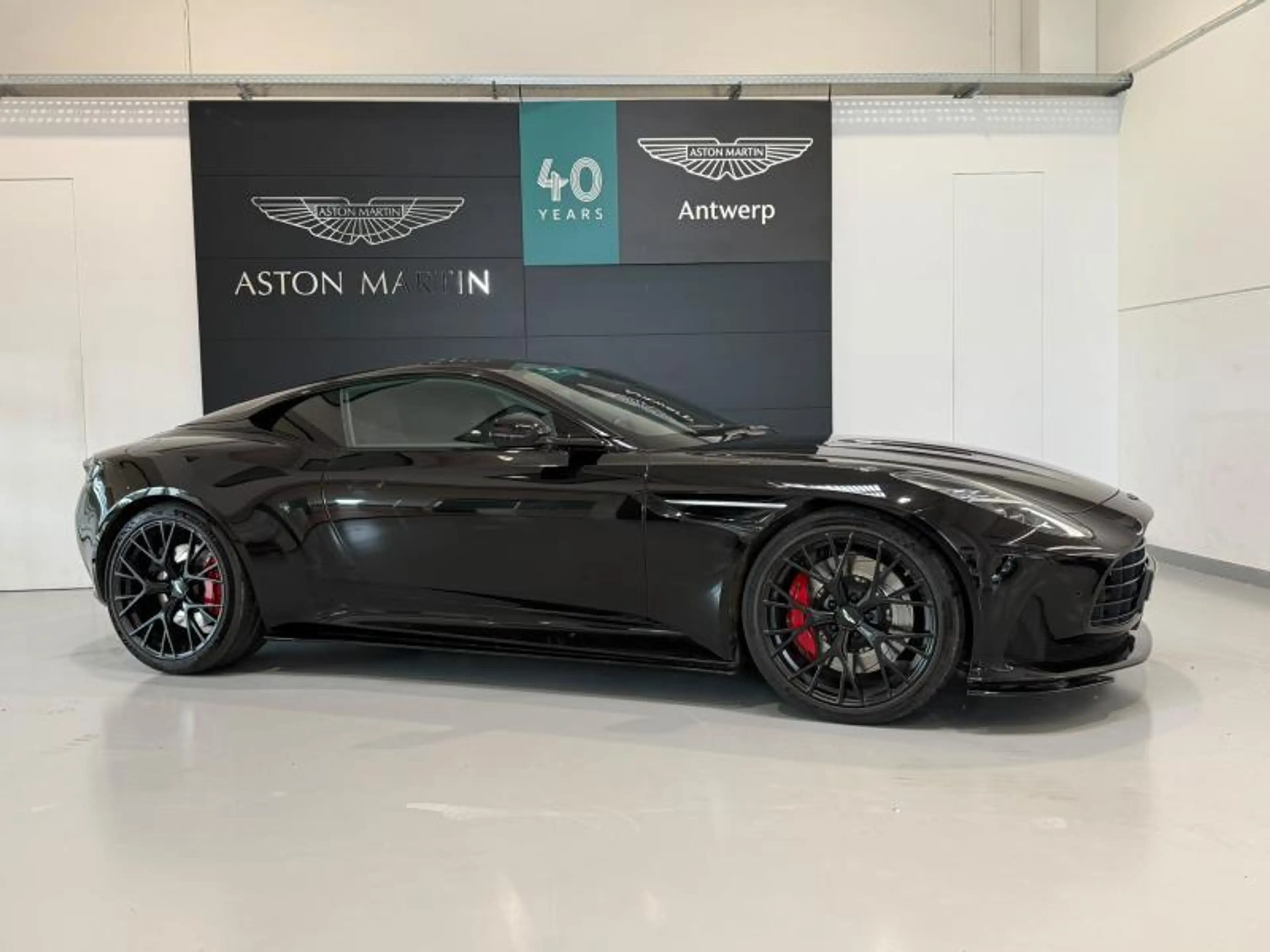 Aston Martin DB12 DB12 Coupe