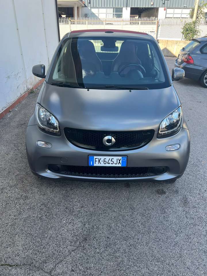 smart forTwo Fortwo Cabrio turbo pelle rossa