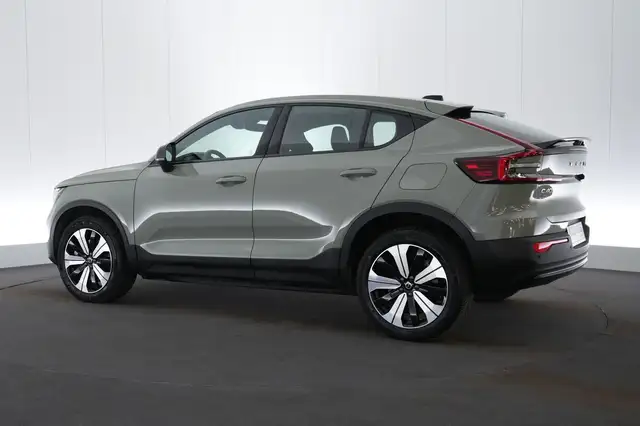 Volvo C40 69 kWh Recharge Core LED GPS PDC CAM Pano ACC