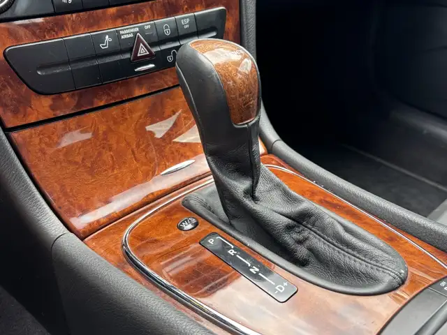 Mercedes-Benz E-Class view 15