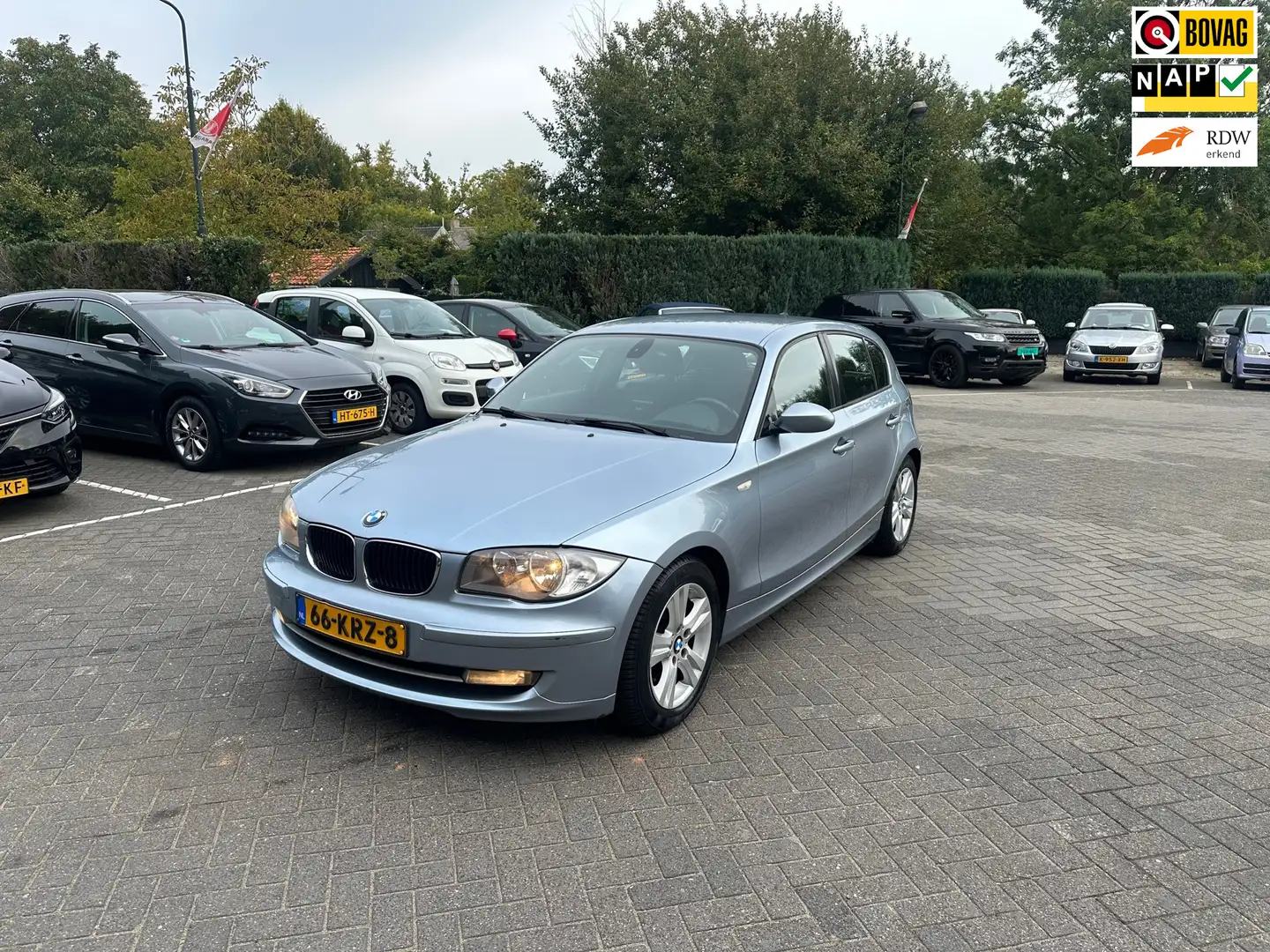 BMW 118 1-serie 118i Business Line Blauw - 1