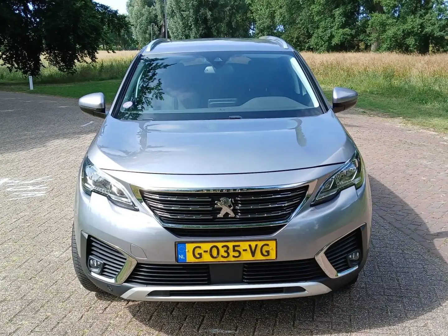 Peugeot 5008 Peugeot 5008 1.2 PURETECH 130PK 7-ZITS ALLURE Argintiu - 2