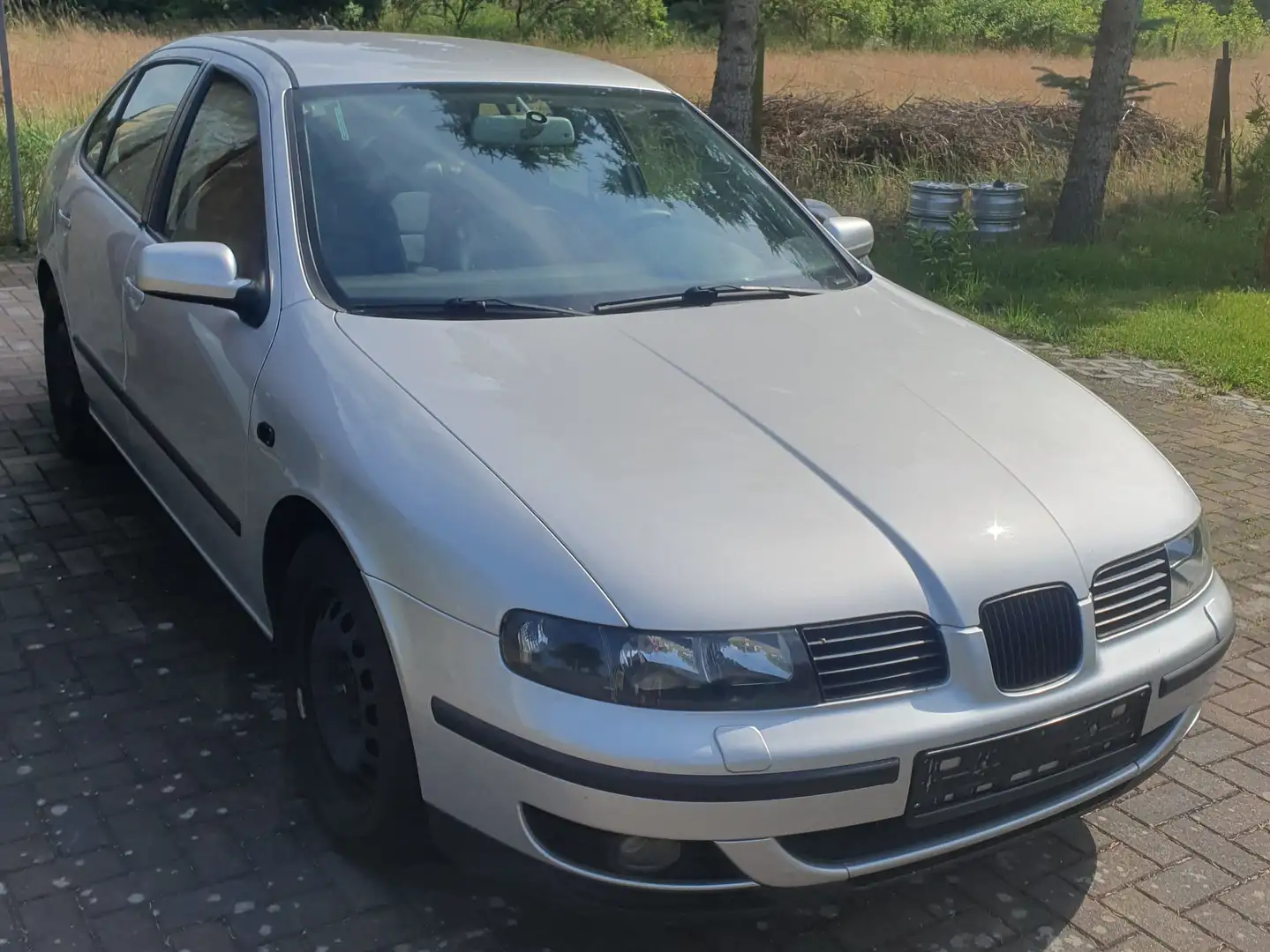 SEAT Toledo Toledo 2.3 V5 Silber - 1