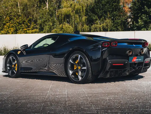Ferrari SF90 Stradale view 8
