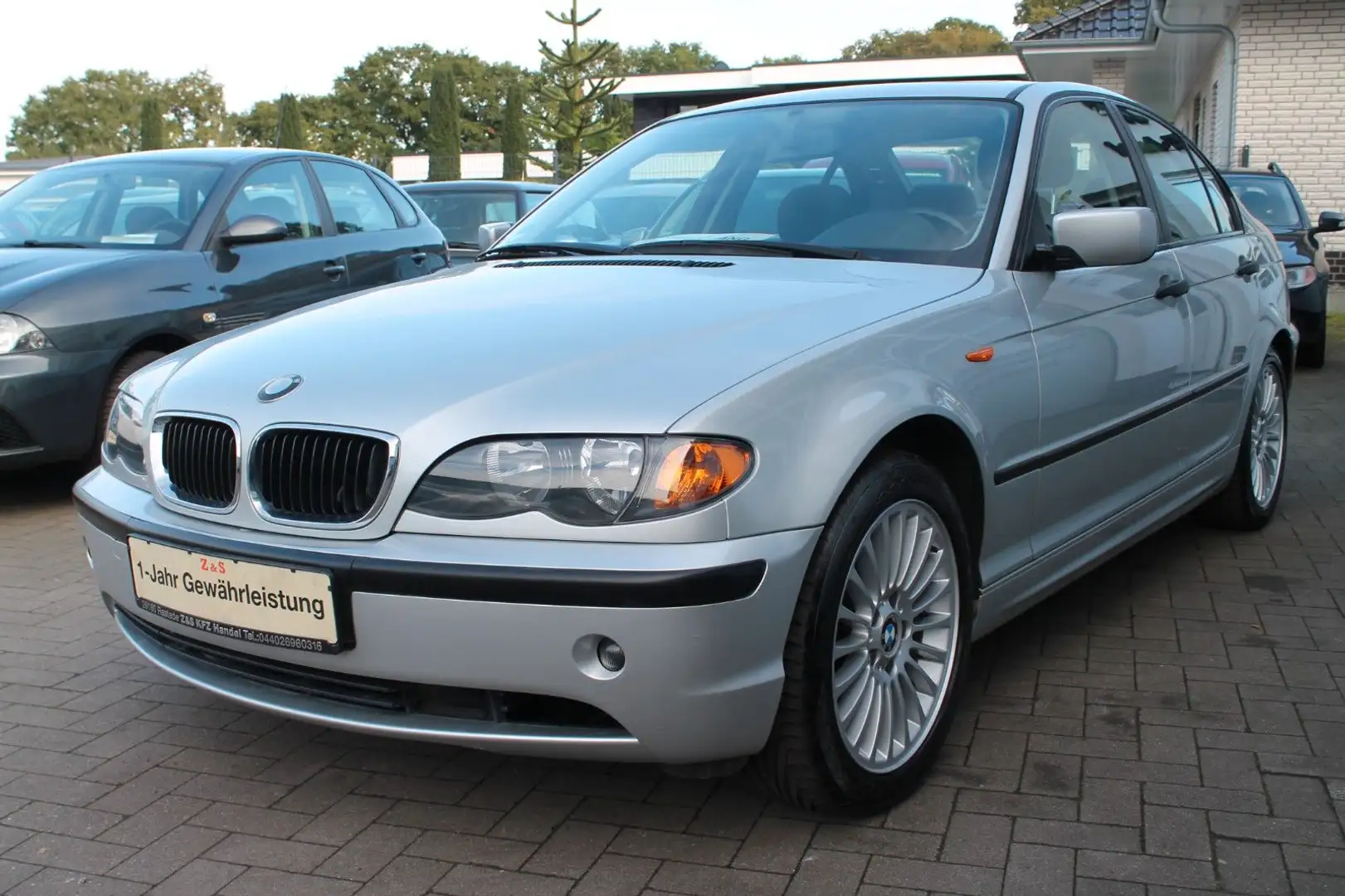 BMW 318 i Lim. *TÜV-NEU* Silber - 2