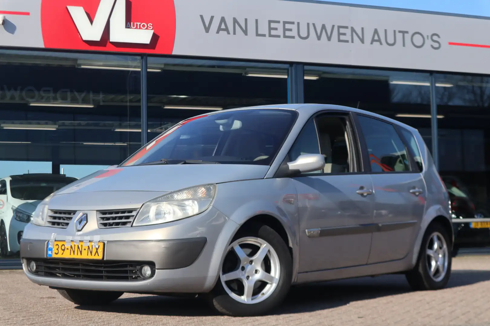 Renault Scenic 2.0-16V Privilège Luxe | Zo Mee | Lees Tekst | Rea Beige - 1